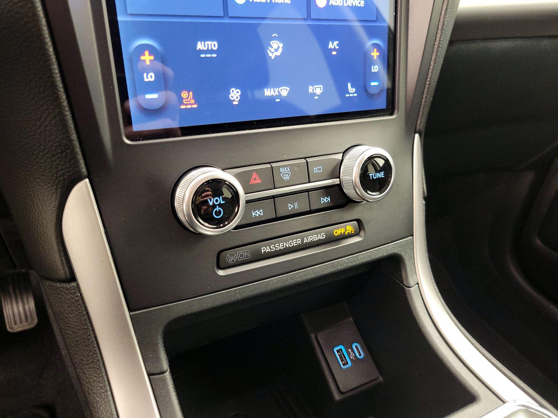 Thumbnail: 2022 Ford Edge - 17