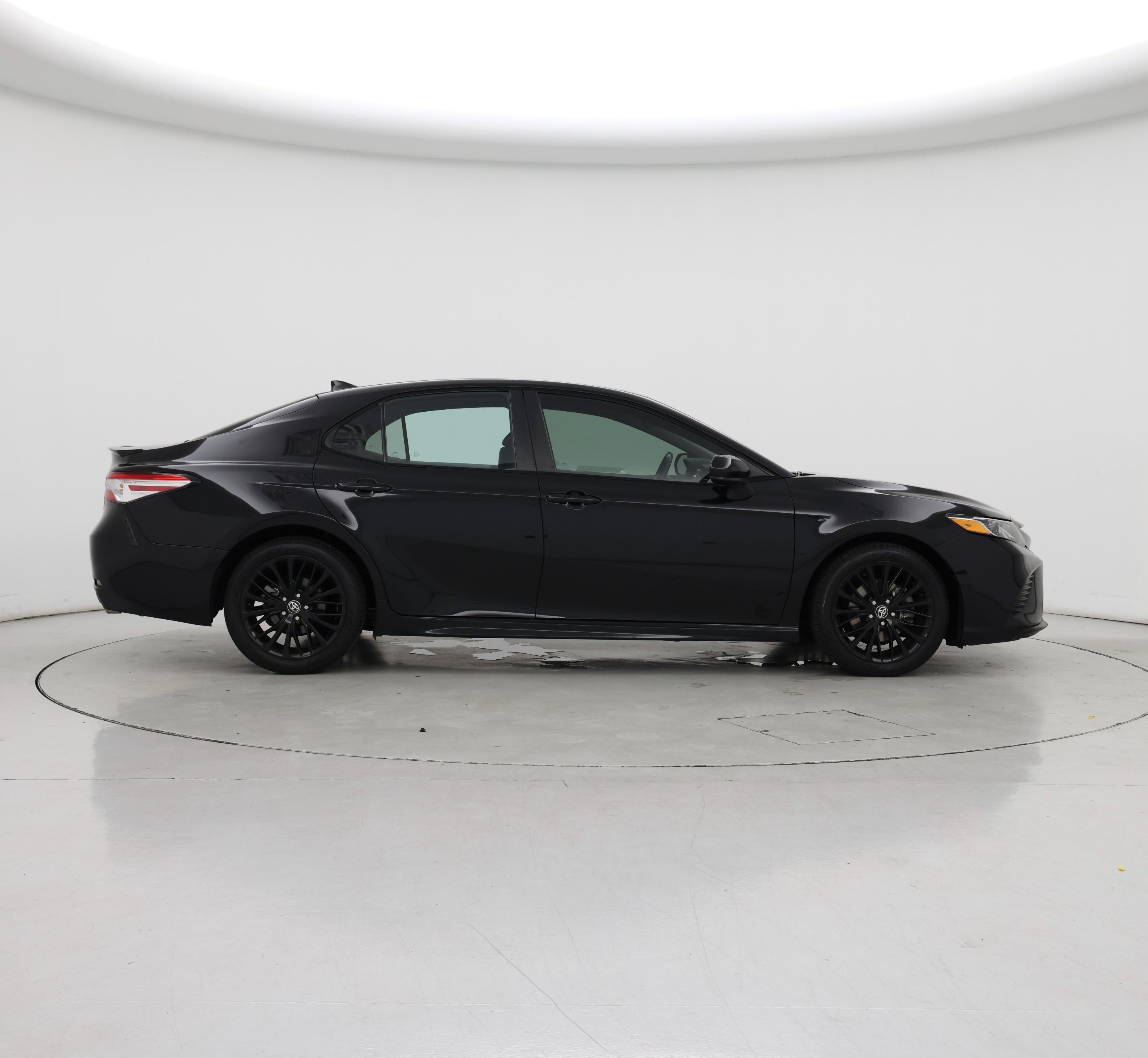 Thumbnail: 2020 Toyota Camry - 7