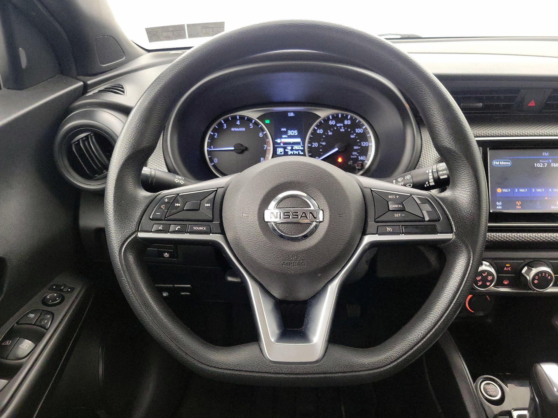 Thumbnail: 2020 Nissan Kicks - 10