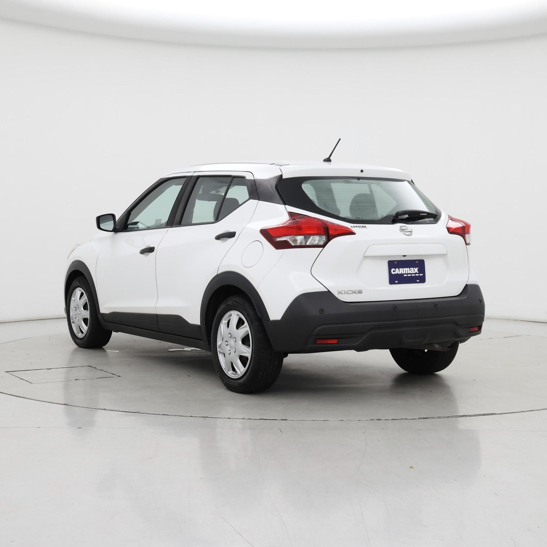Thumbnail: 2020 Nissan Kicks - 2