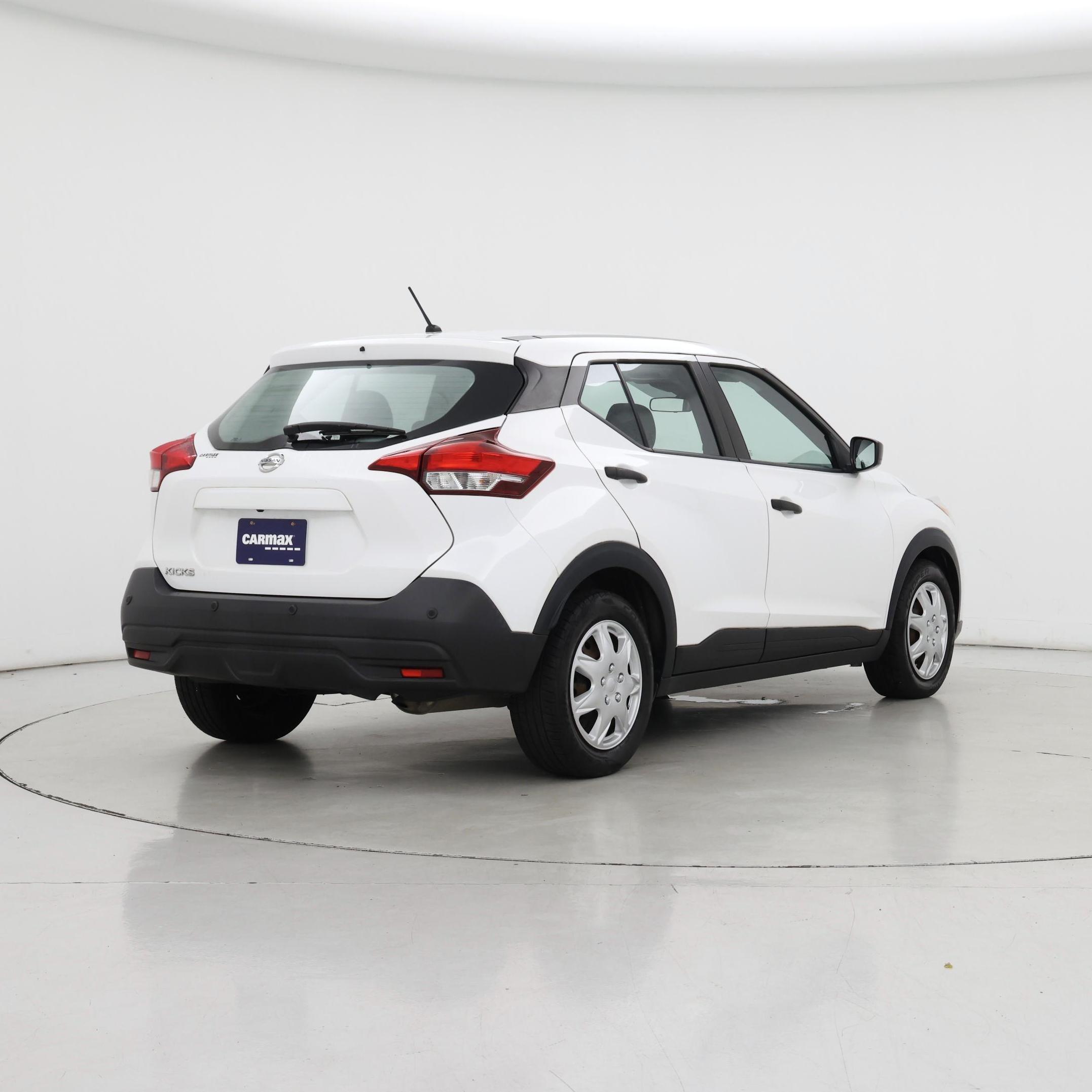 Thumbnail: 2020 Nissan Kicks - 8