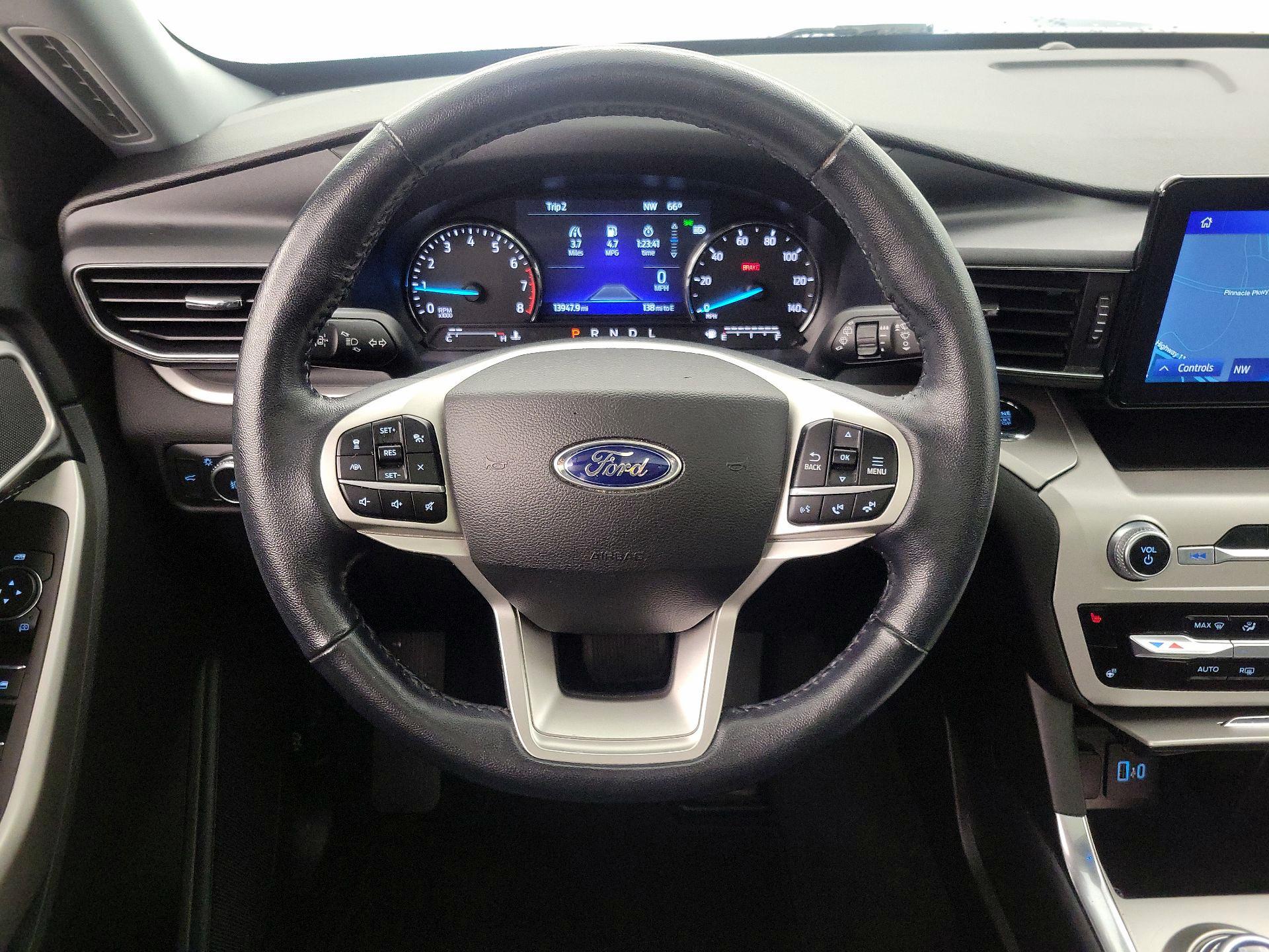 Thumbnail: 2022 Ford Explorer - 10