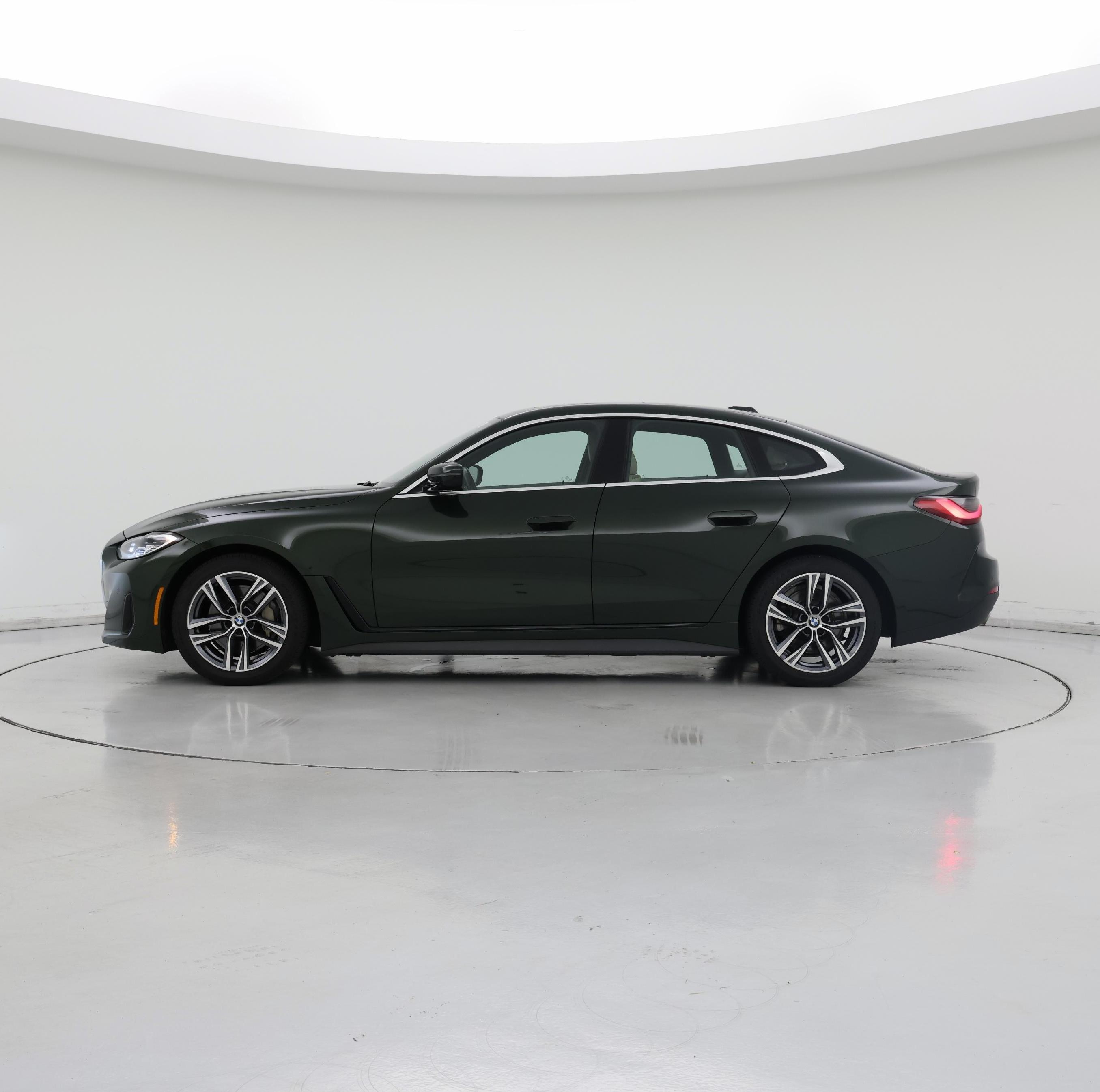 Thumbnail: 2022 BMW 4 Series - 3