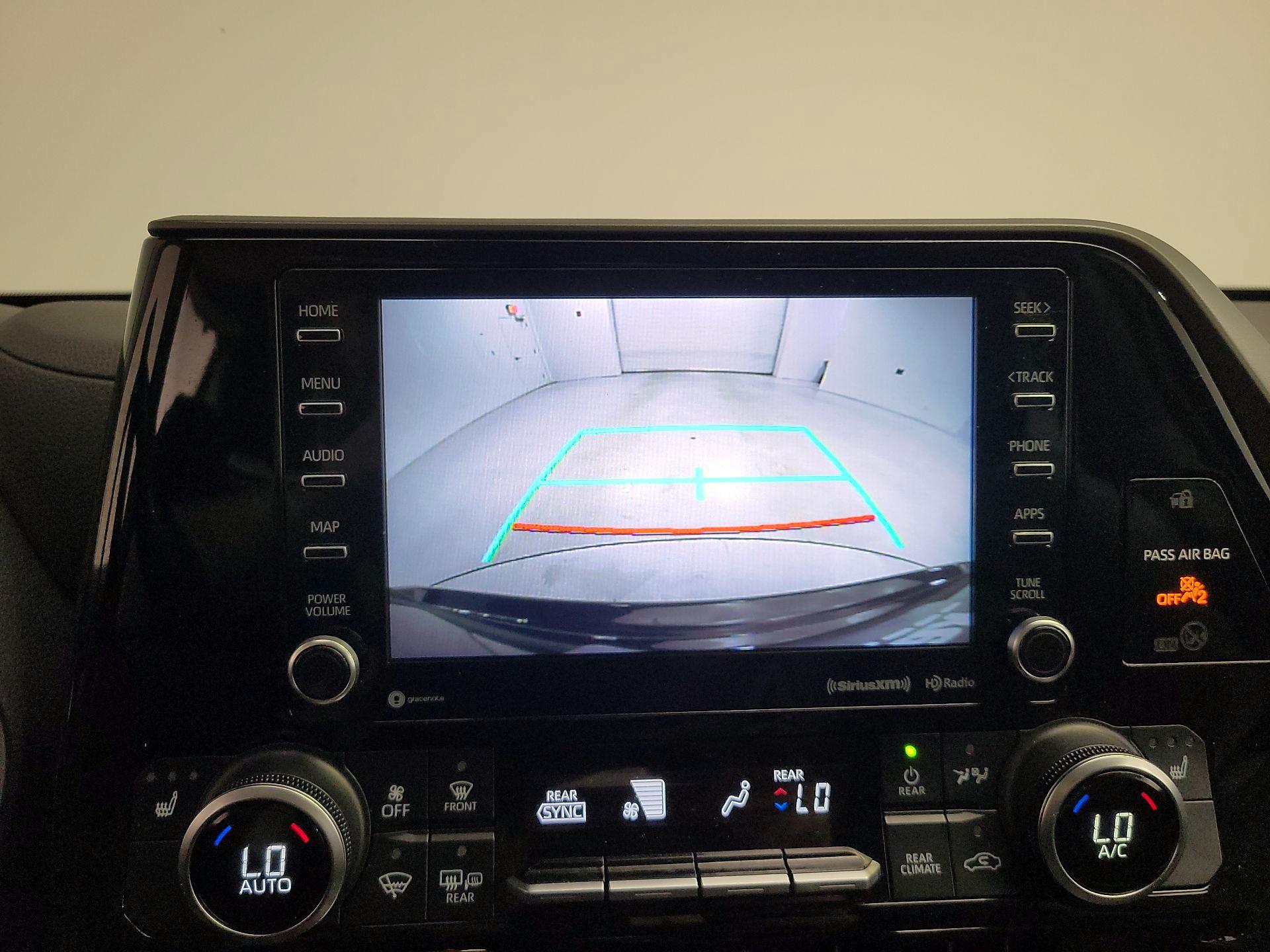 Thumbnail: 2021 Toyota Highlander - 14