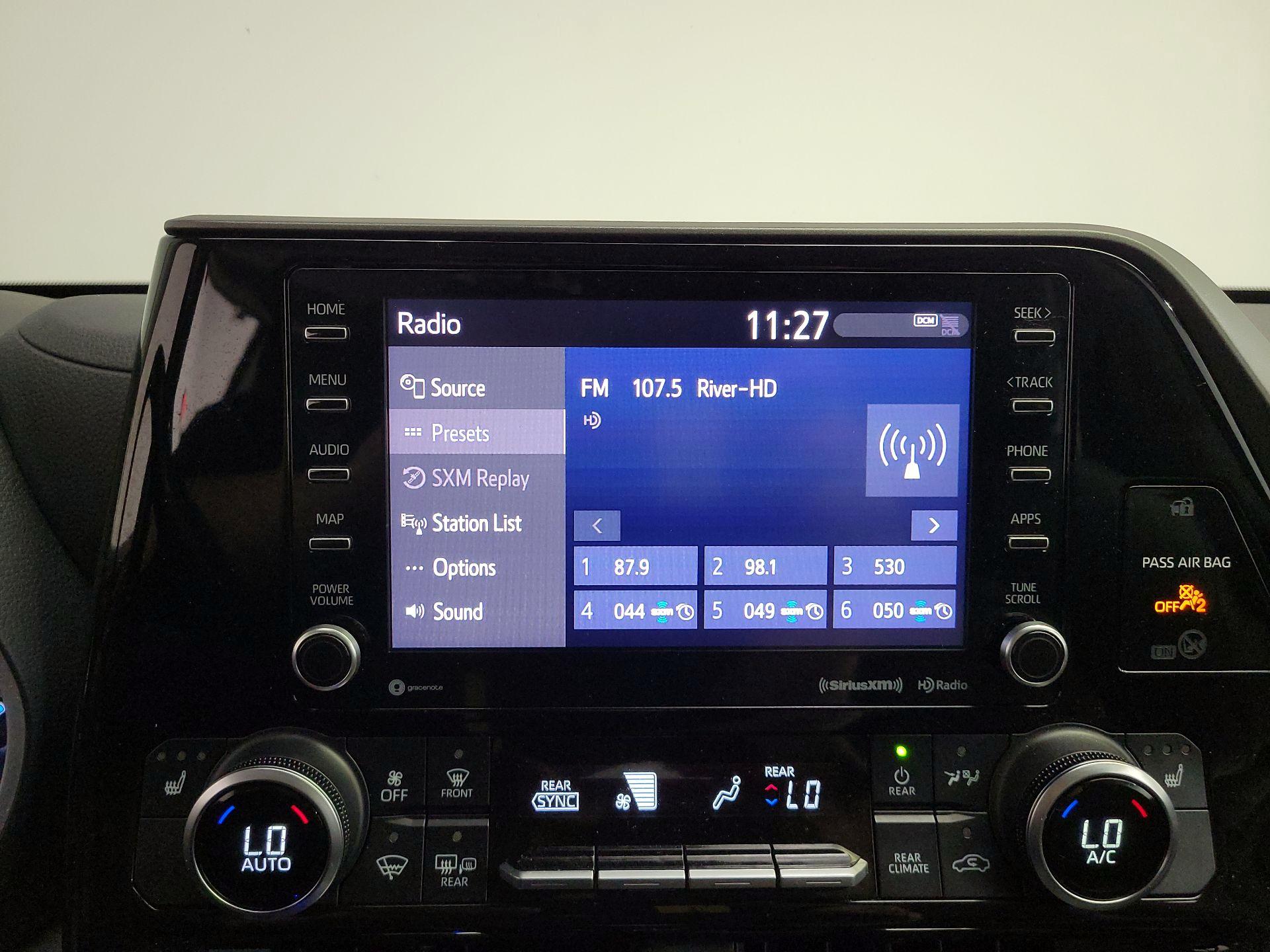 Thumbnail: 2021 Toyota Highlander - 15