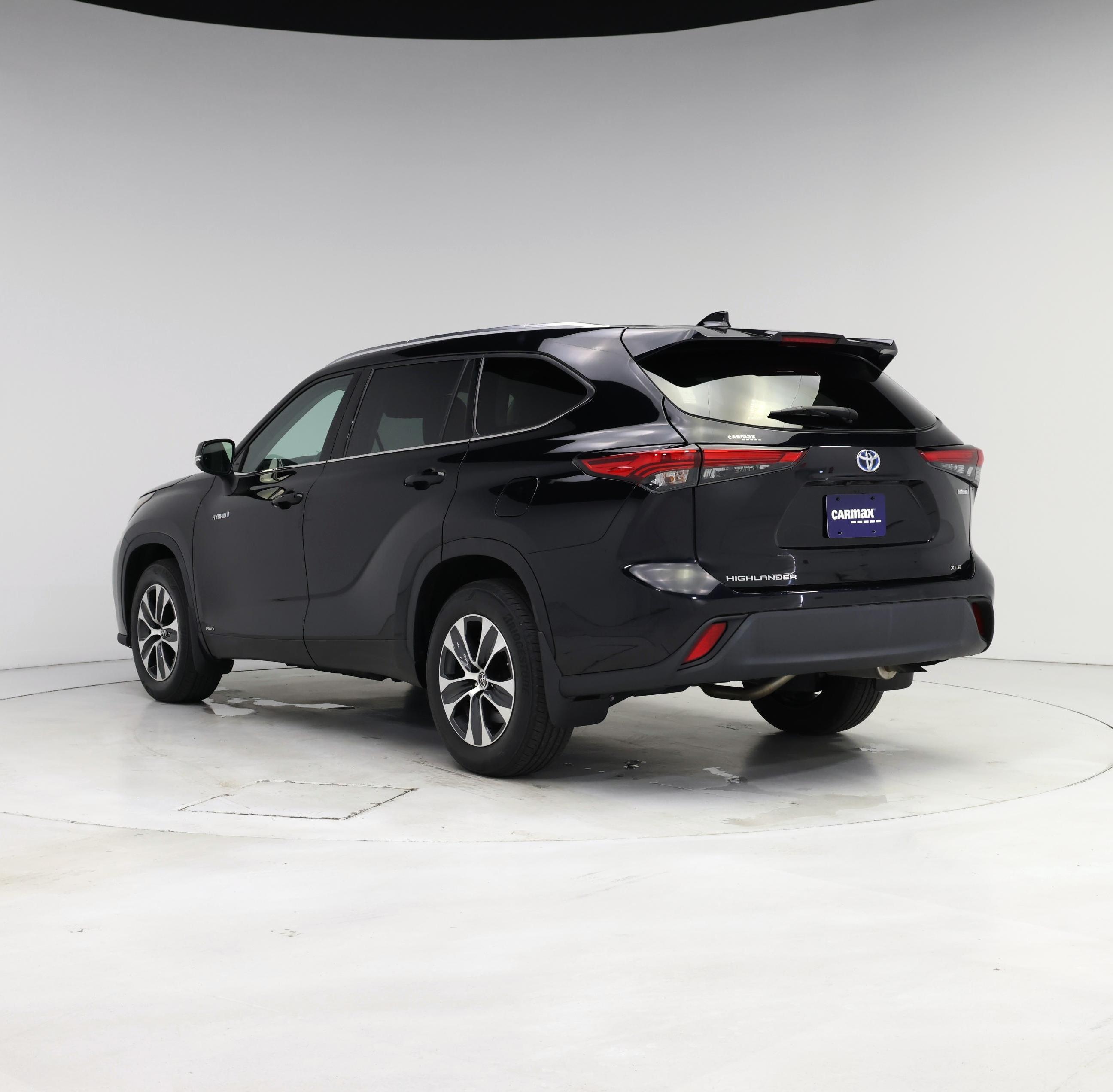 Thumbnail: 2021 Toyota Highlander - 2