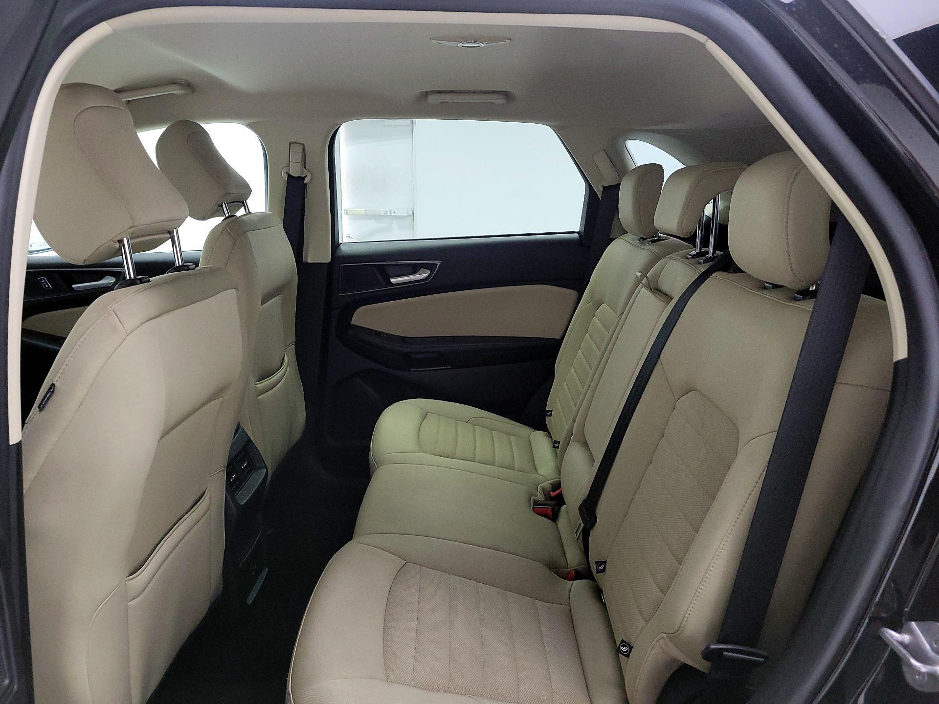 Thumbnail: 2022 Ford Edge - 19