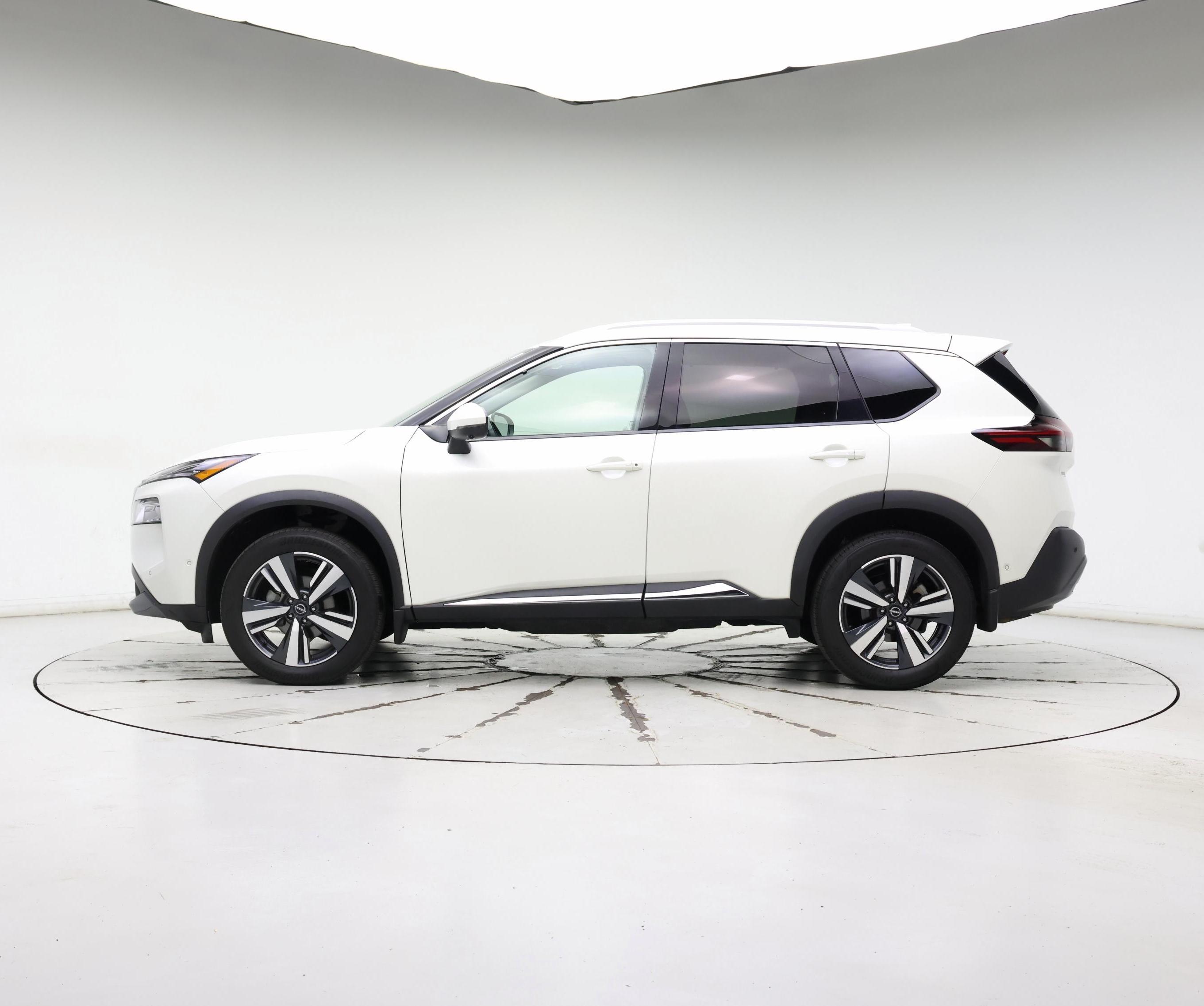 Thumbnail: 2022 Nissan Rogue - 3