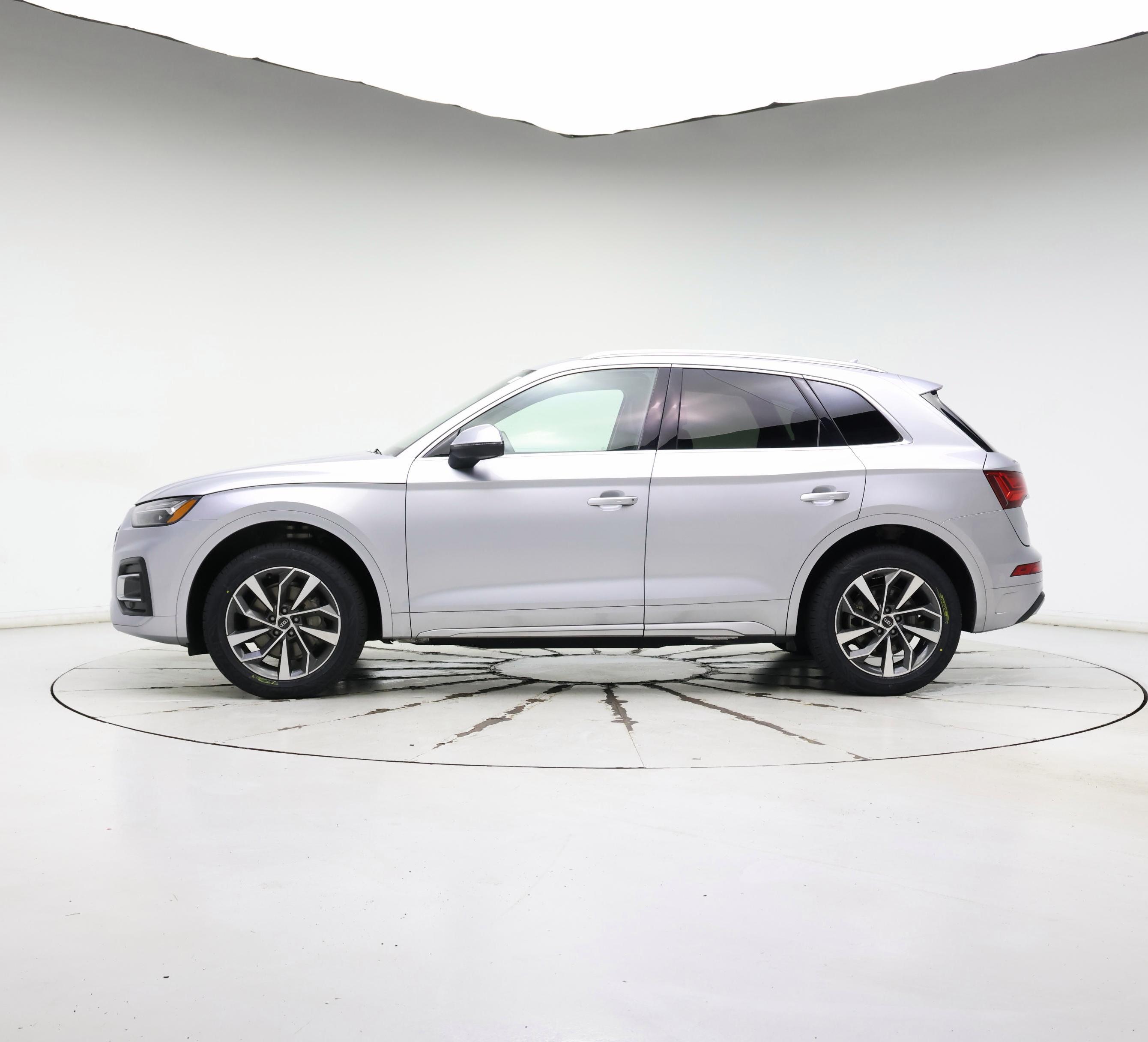 Thumbnail: 2021 Audi Q5 - 3