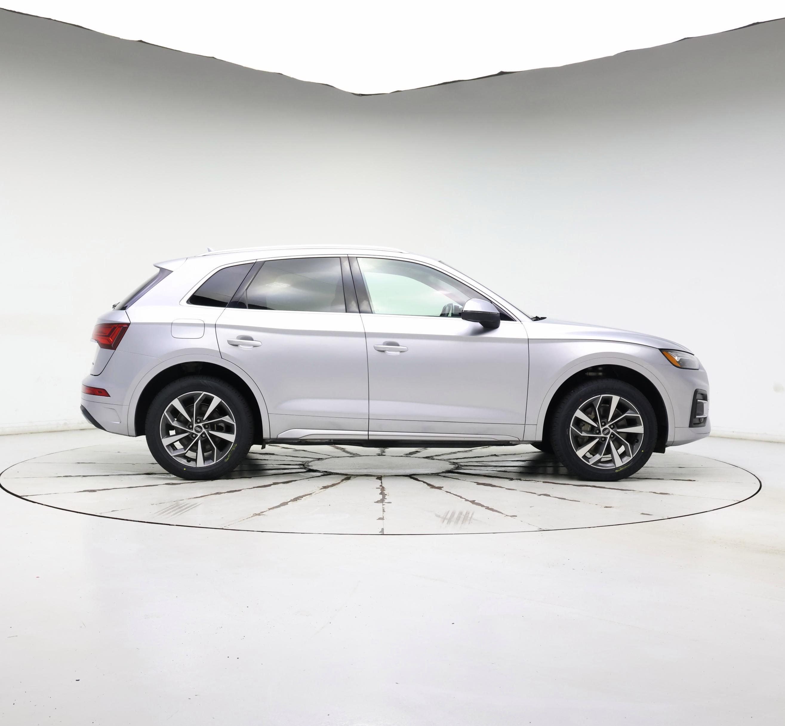 Thumbnail: 2021 Audi Q5 - 7