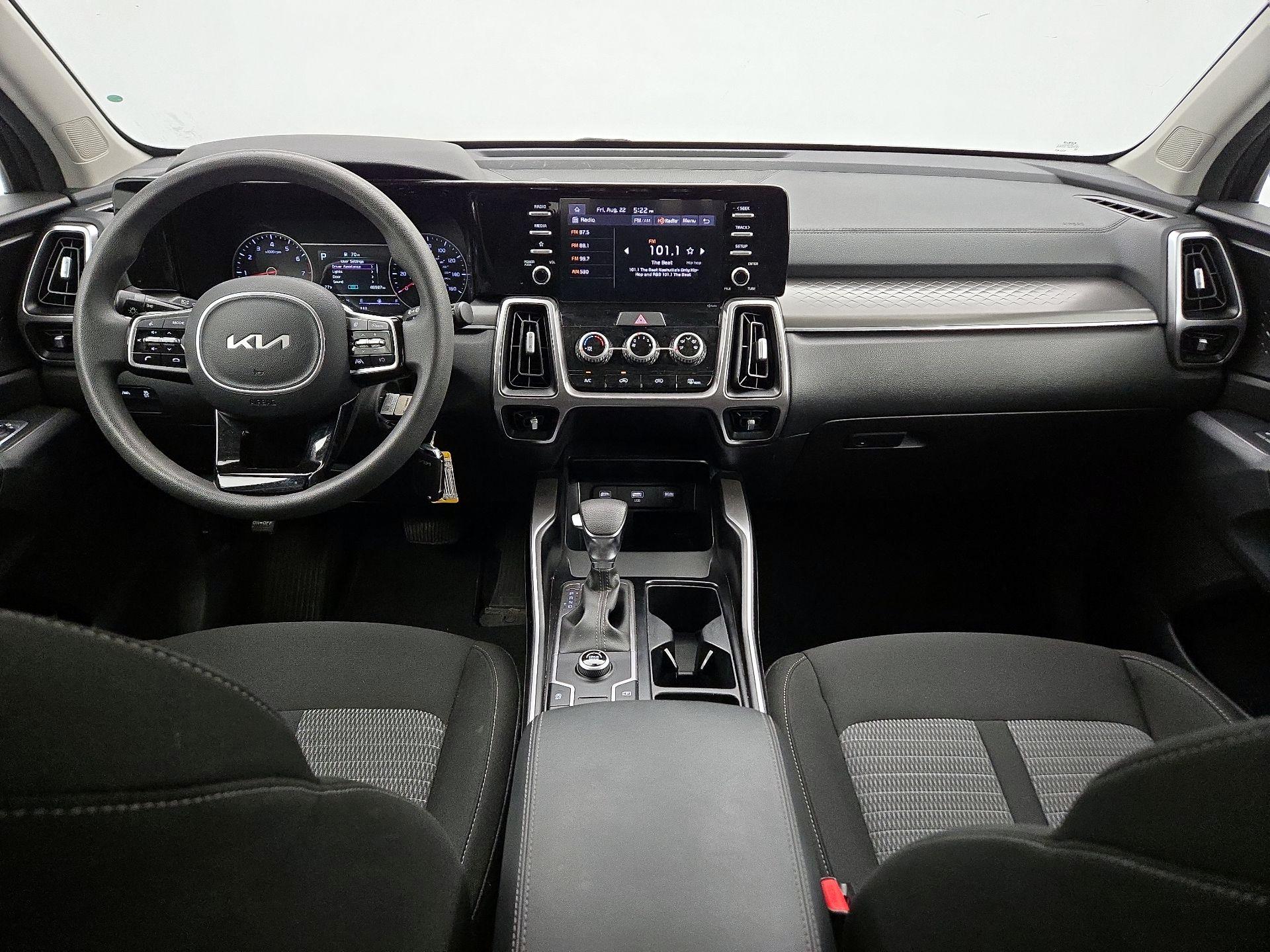 Thumbnail: 2022 Kia Sorento - 9