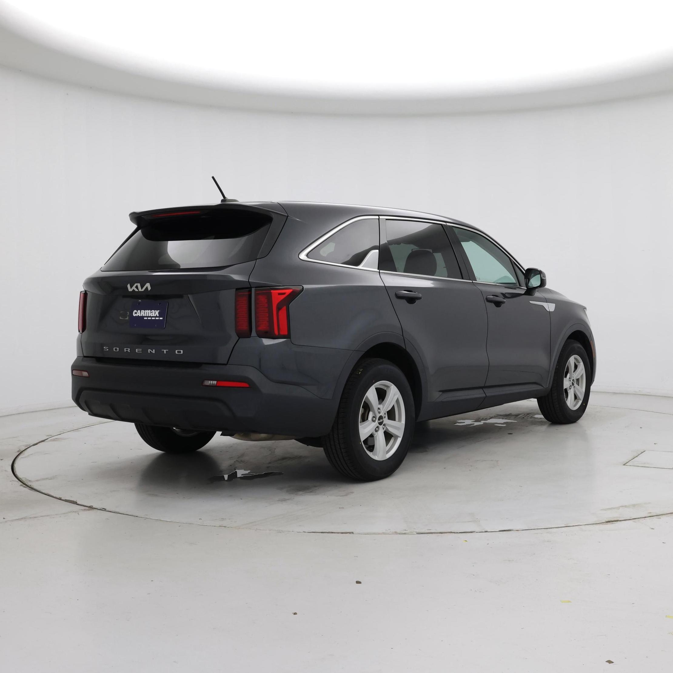 Thumbnail: 2022 Kia Sorento - 8
