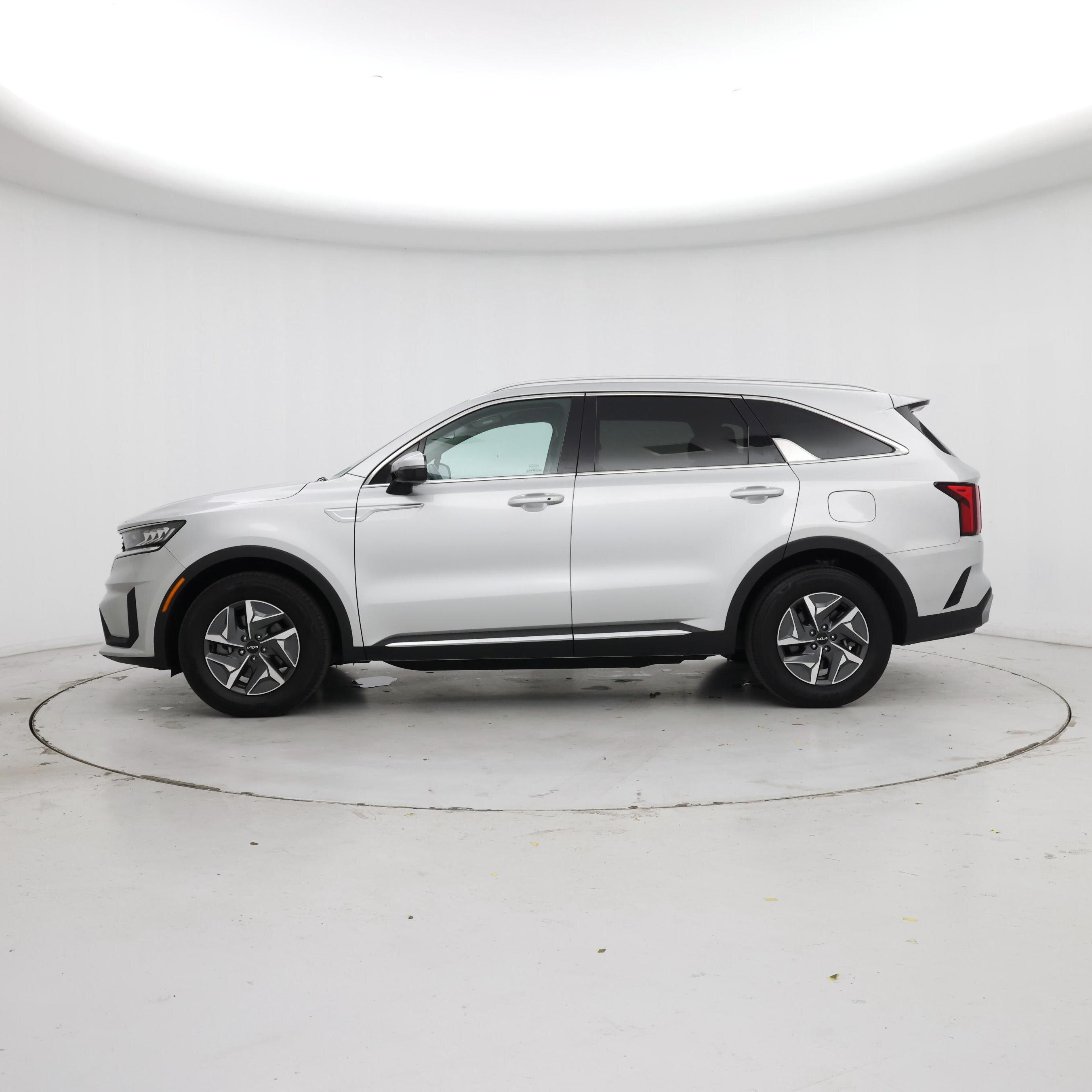 Thumbnail: 2022 Kia Sorento - 3