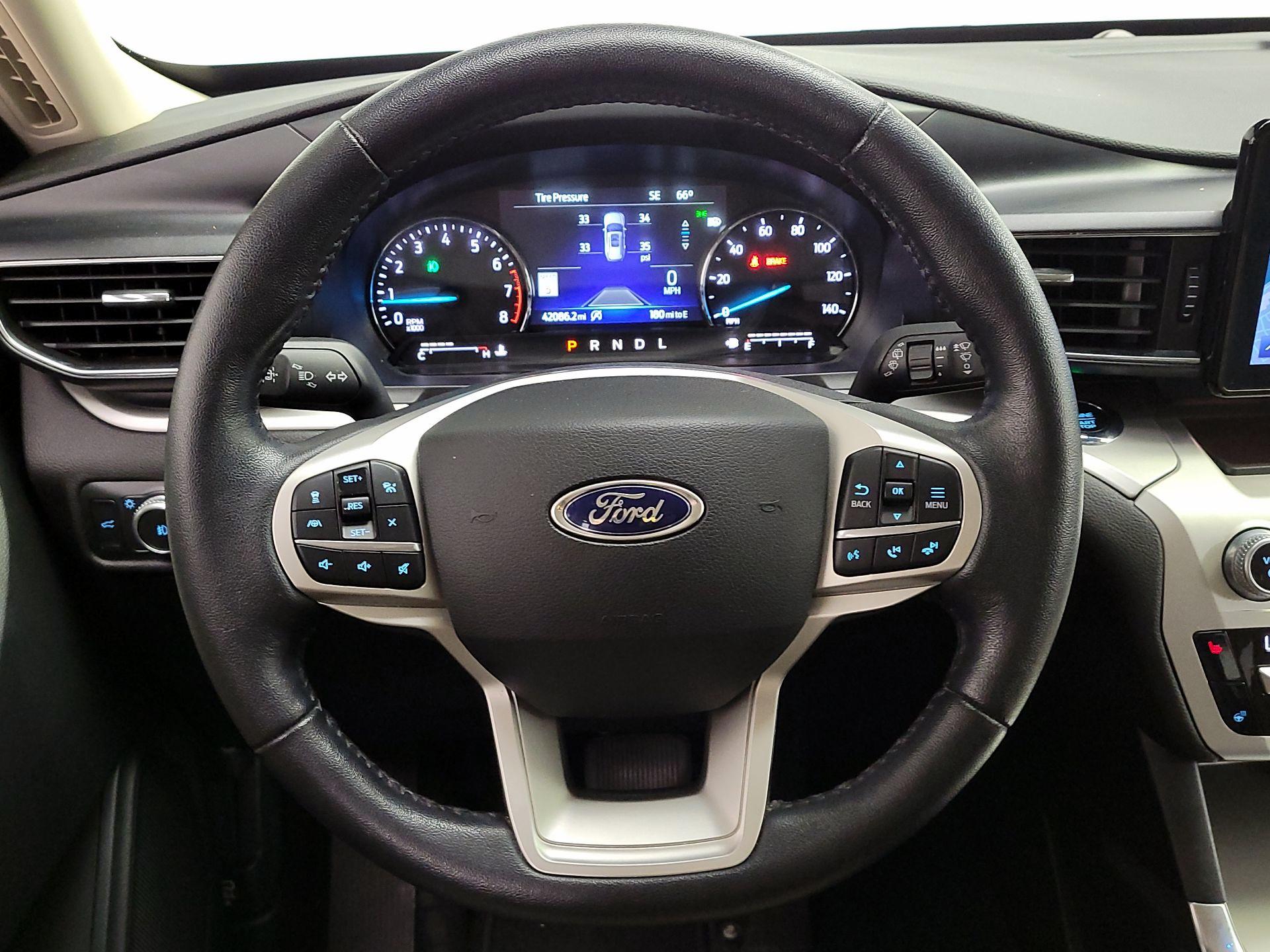 Thumbnail: 2021 Ford Explorer - 10