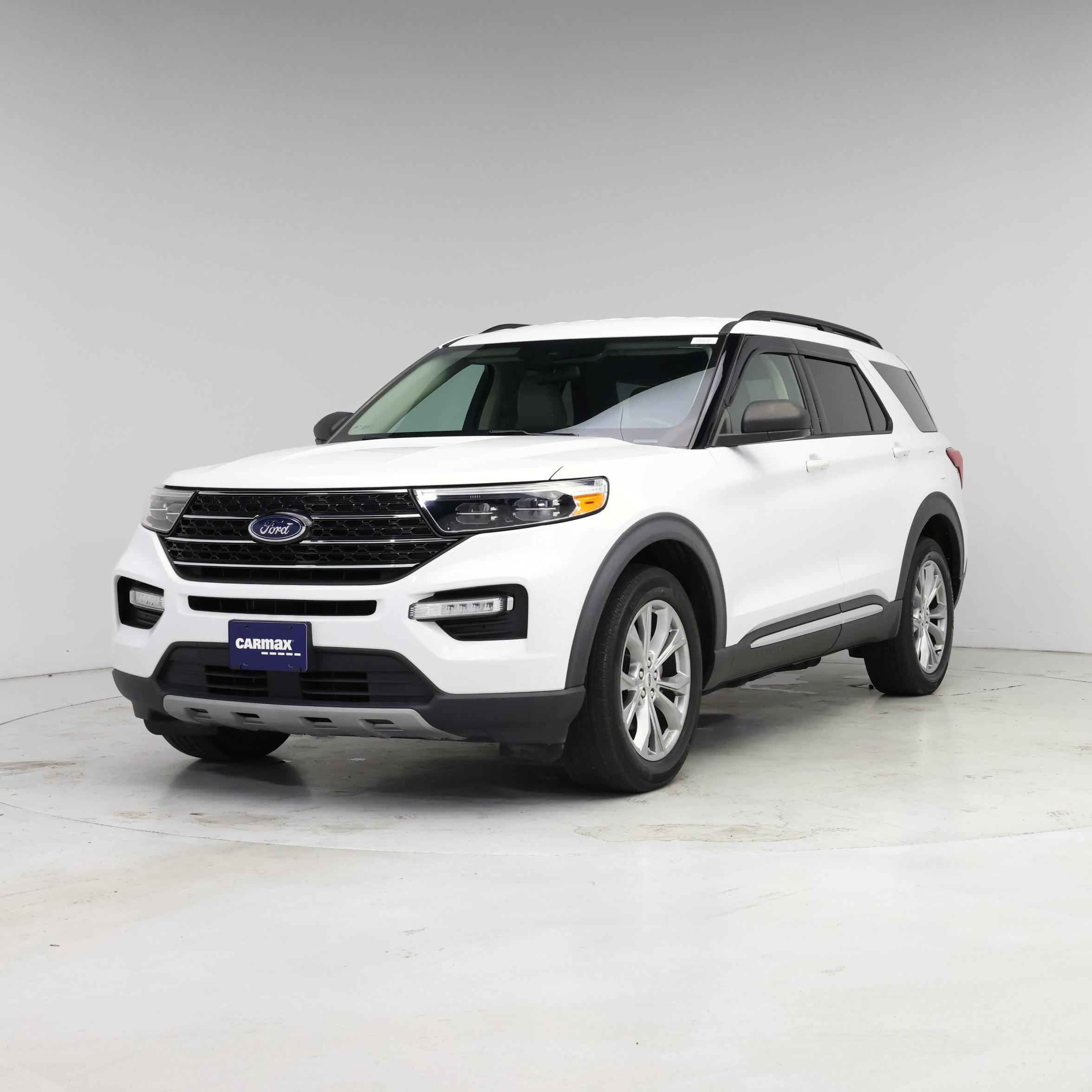 Thumbnail: 2021 Ford Explorer - 4