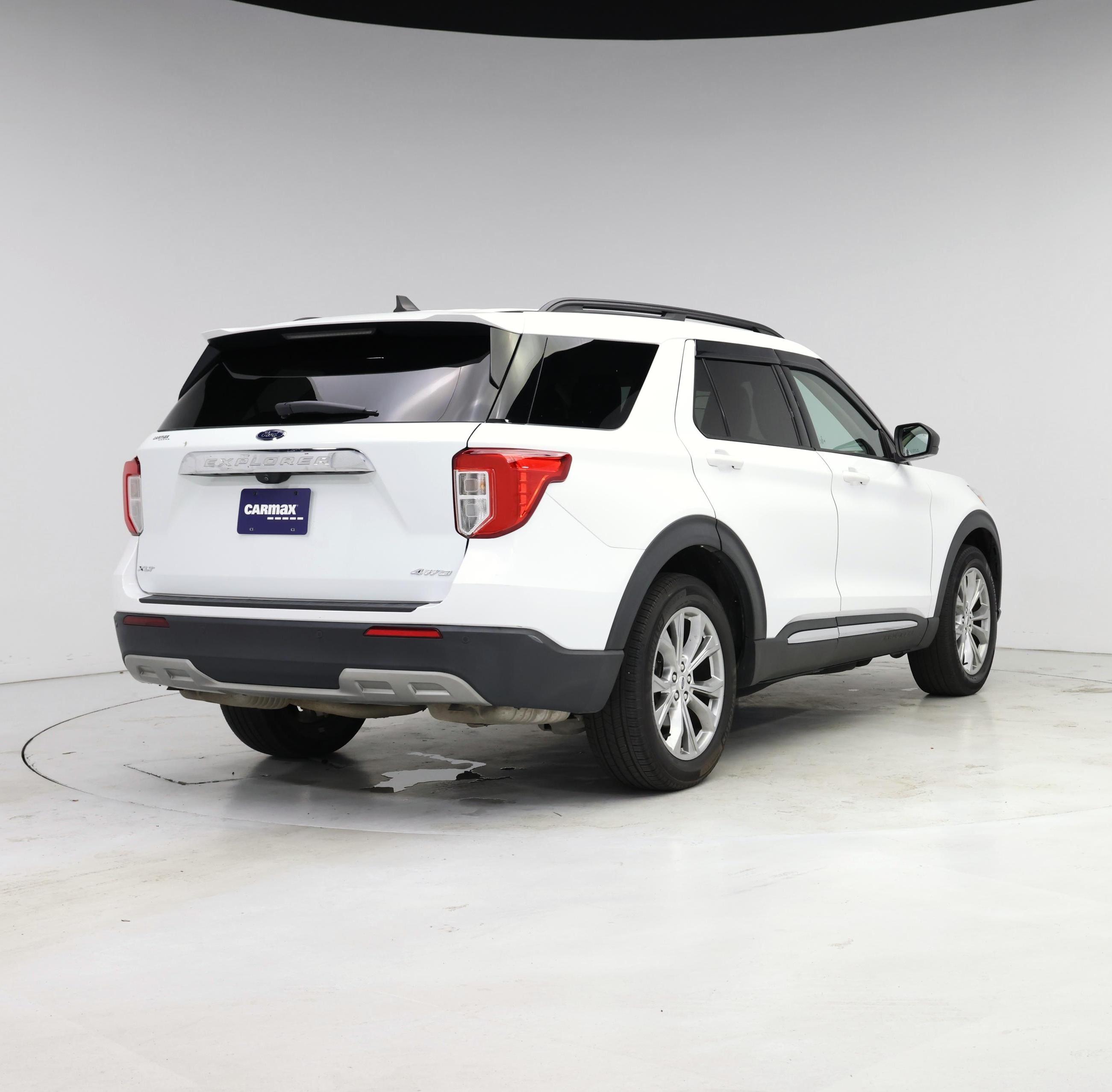 Thumbnail: 2021 Ford Explorer - 8