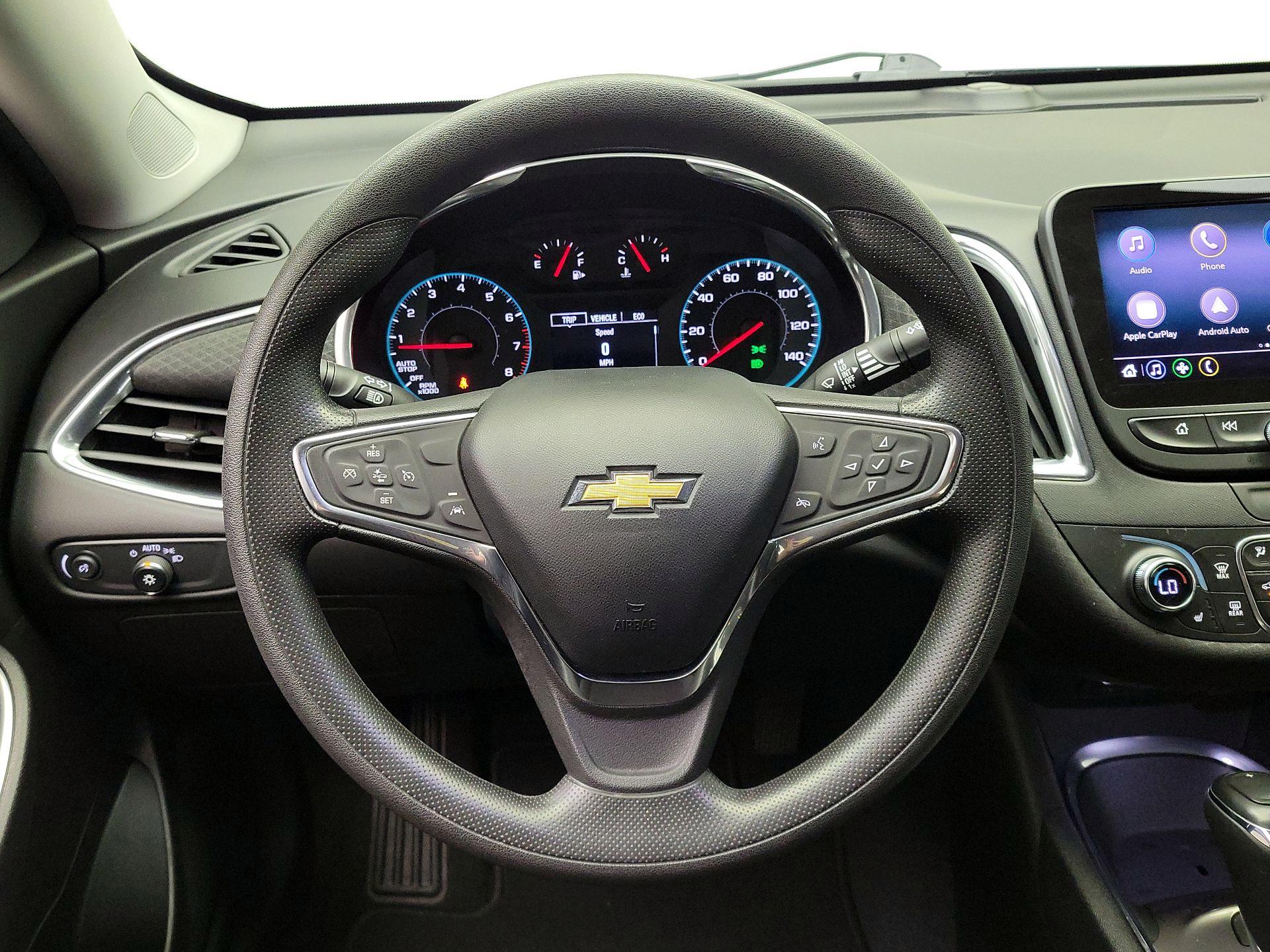 Thumbnail: 2020 Chevrolet Malibu - 10