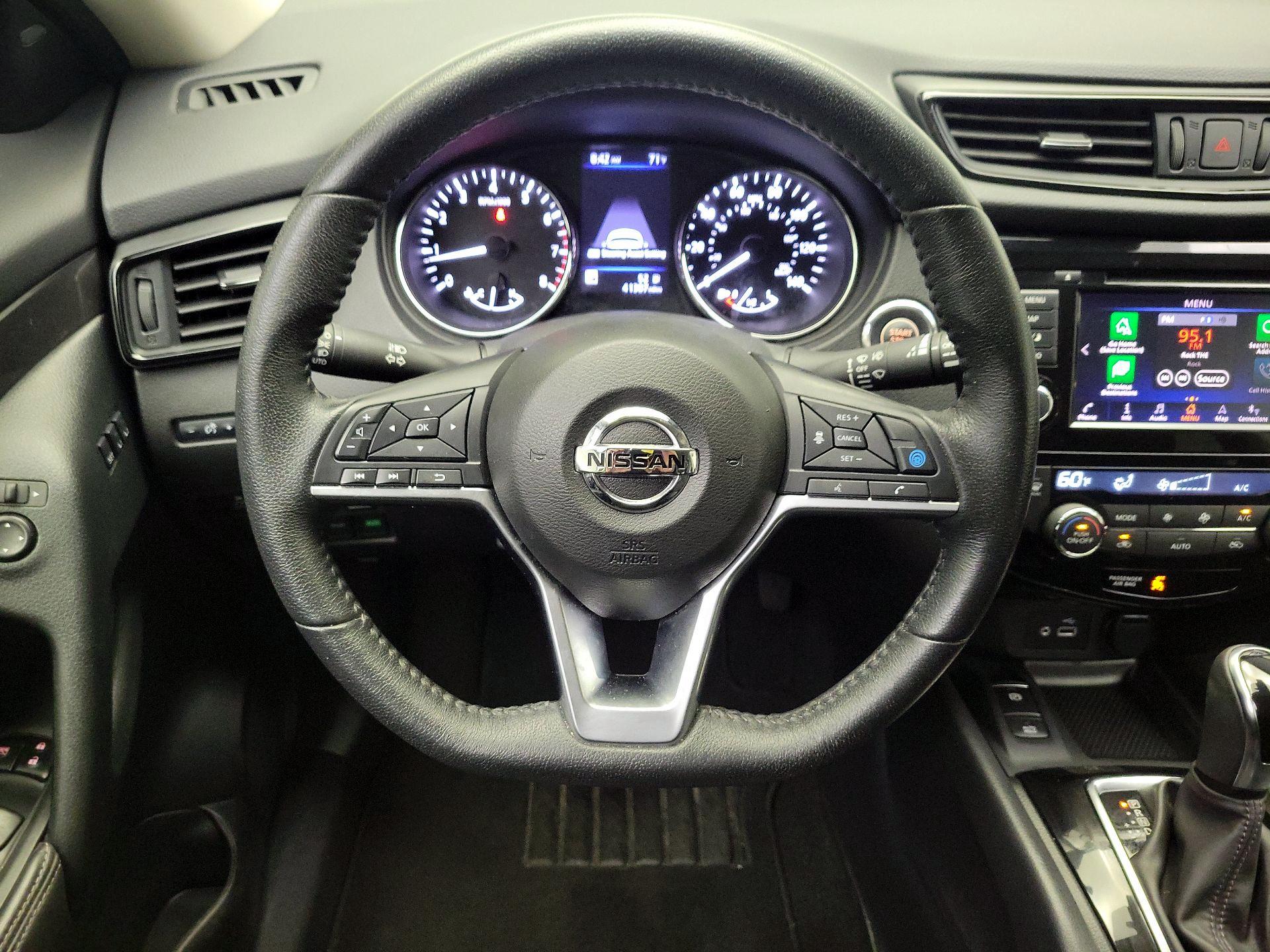 Thumbnail: 2020 Nissan Rogue - 10