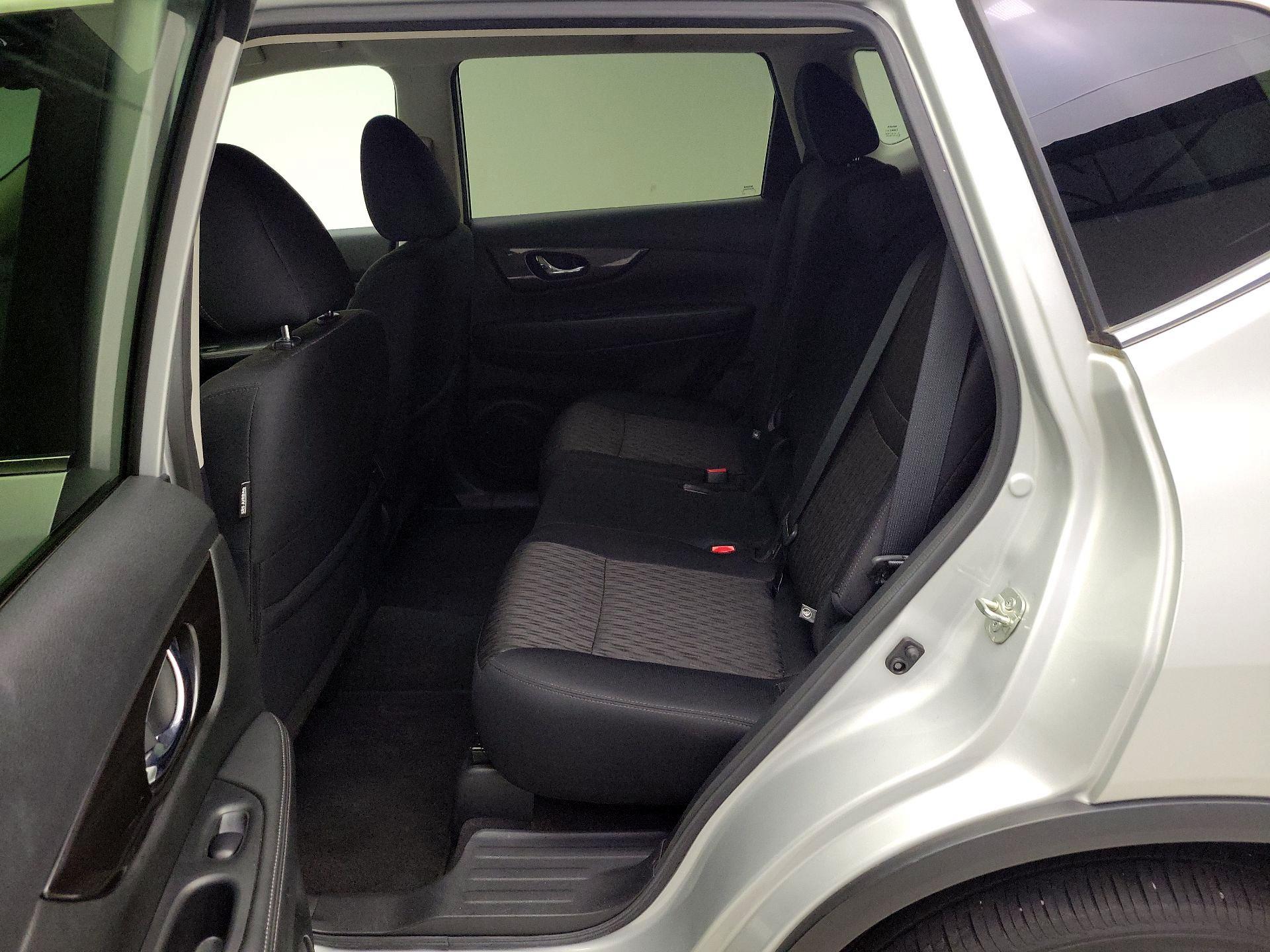 Thumbnail: 2020 Nissan Rogue - 20