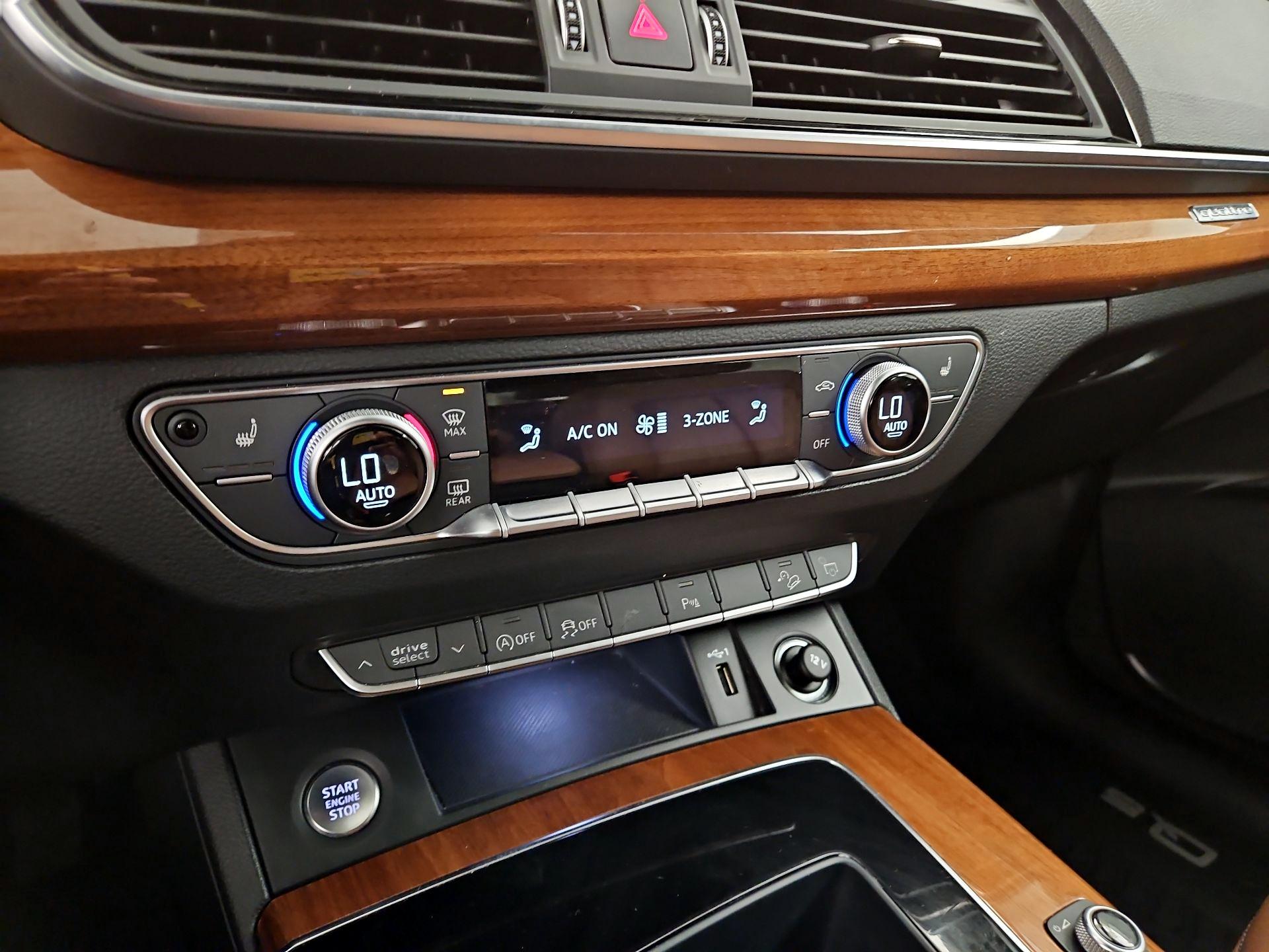 Thumbnail: 2022 Audi Q5 - 16