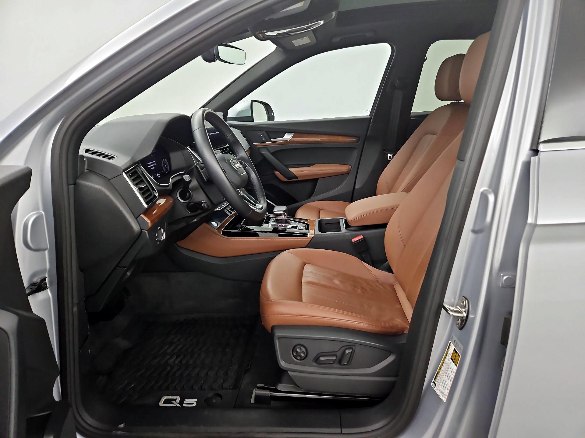 Thumbnail: 2022 Audi Q5 - 11