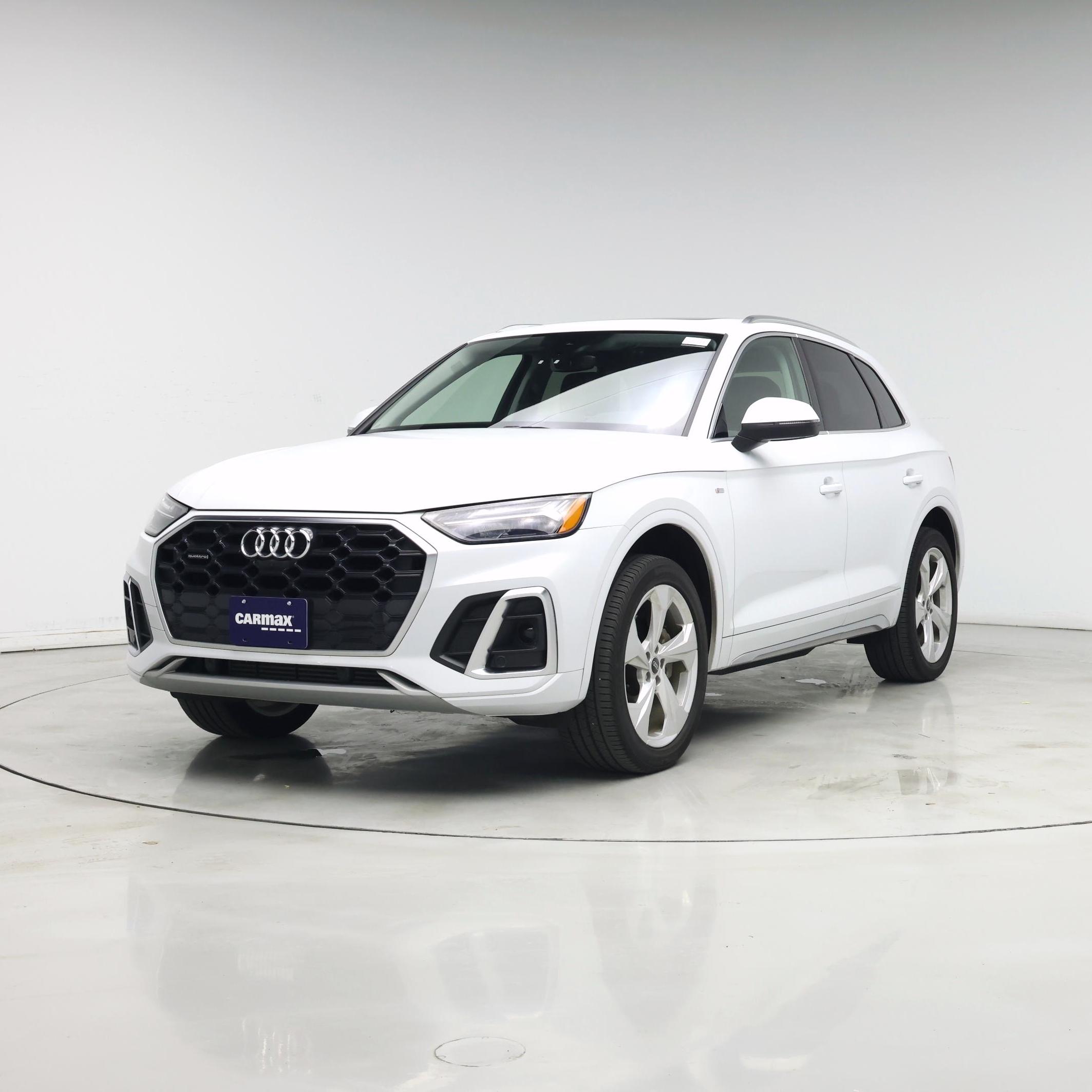 Thumbnail: 2022 Audi Q5 - 4