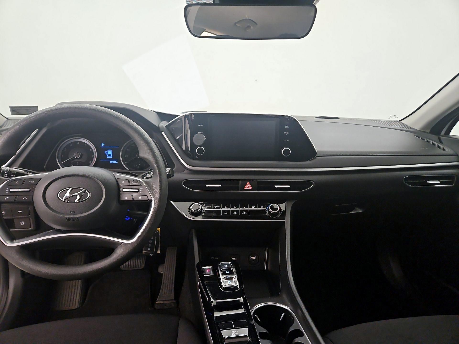 Thumbnail: 2023 Hyundai Sonata - 9