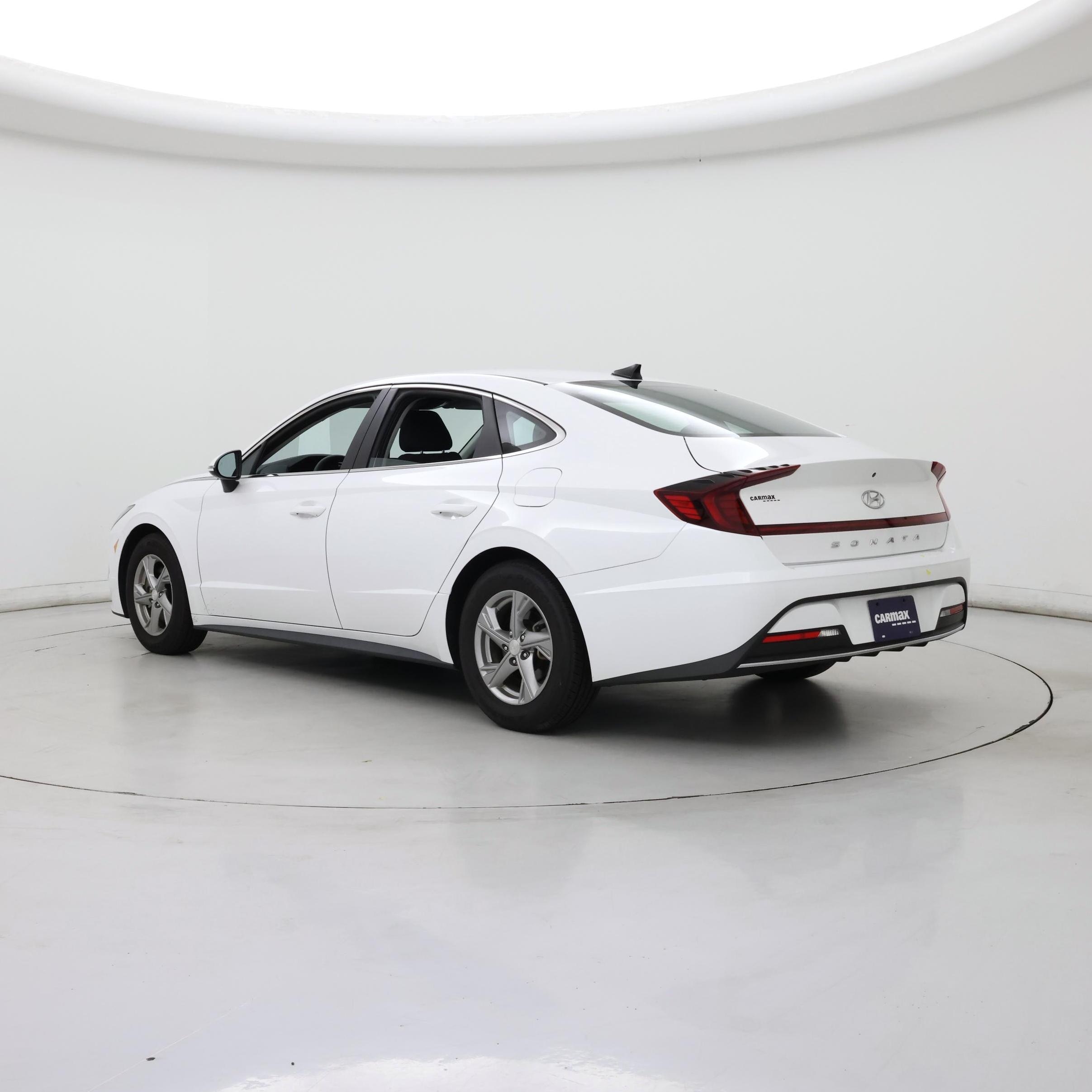 Thumbnail: 2023 Hyundai Sonata - 2