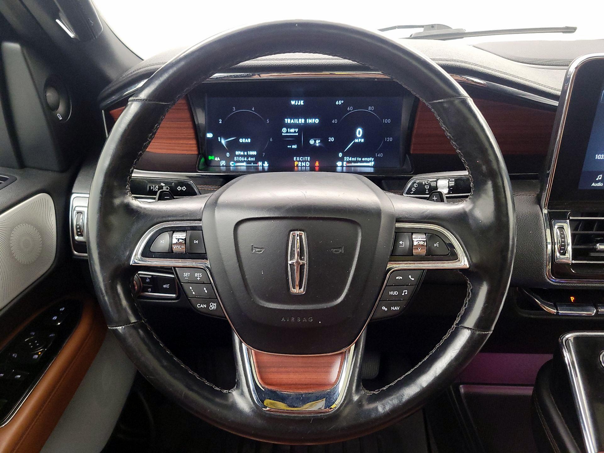 Thumbnail: 2021 Lincoln Navigator - 10