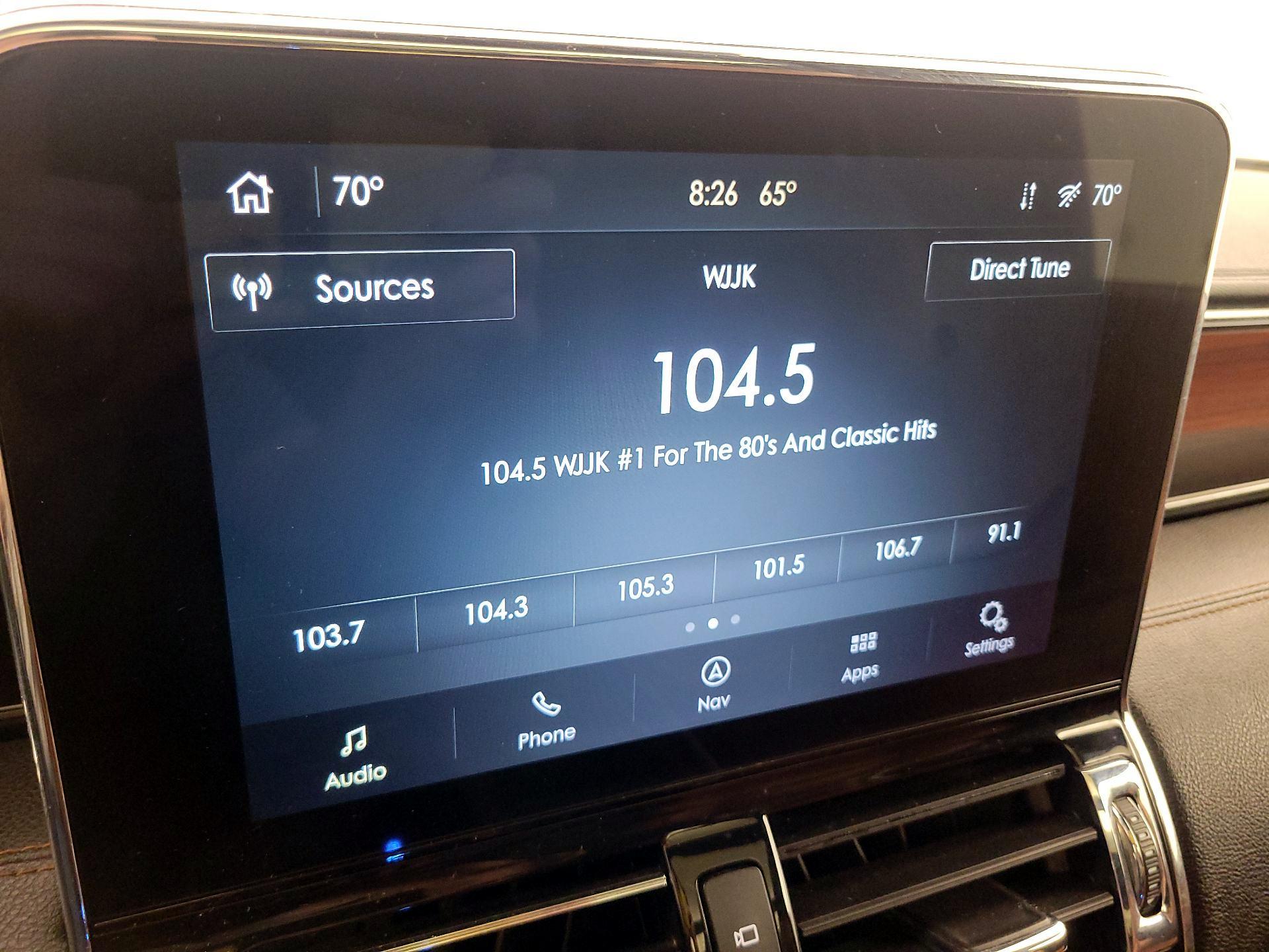 Thumbnail: 2021 Lincoln Navigator - 16