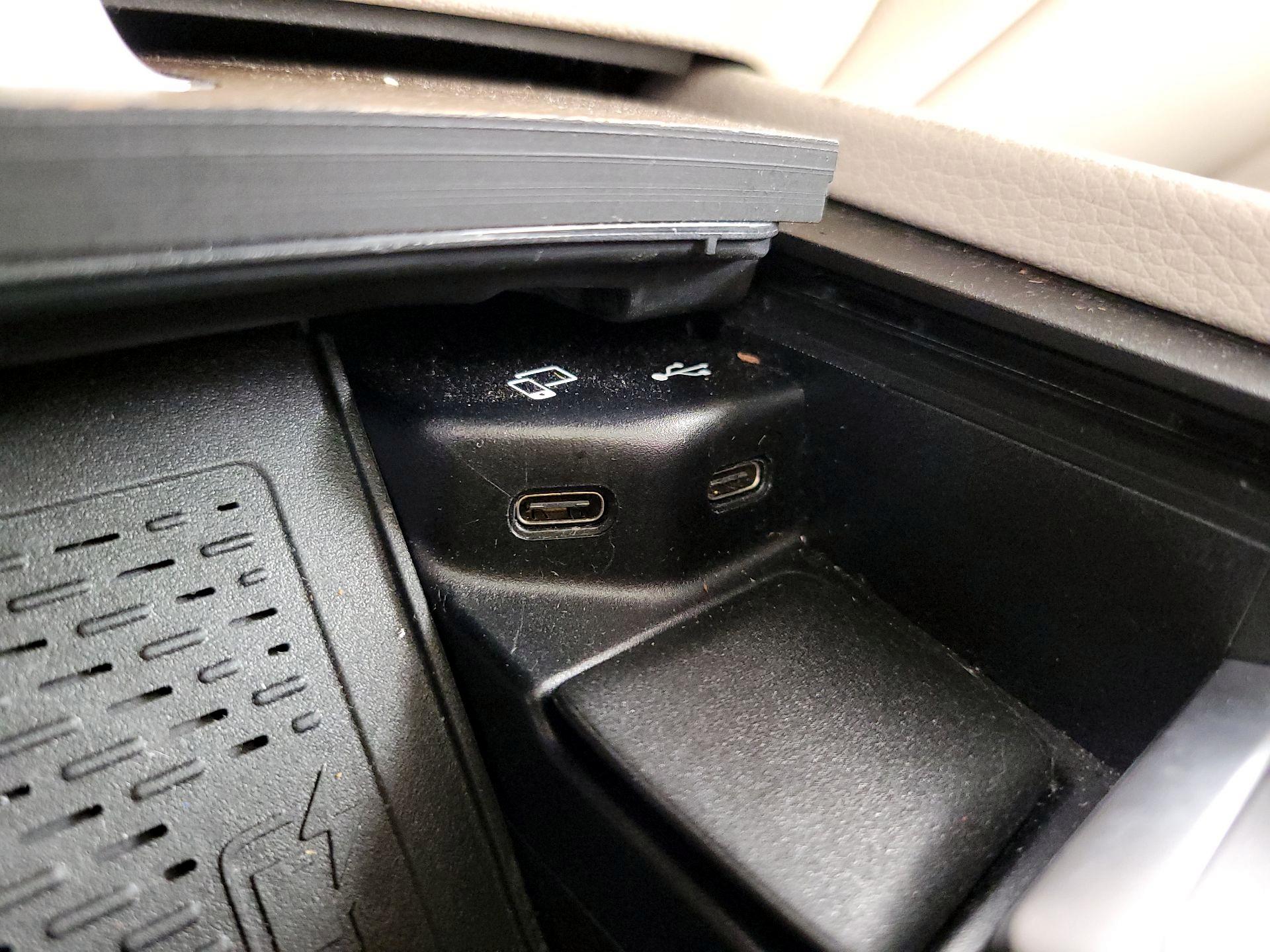 Thumbnail: 2021 Mercedes-Benz GLE - 19