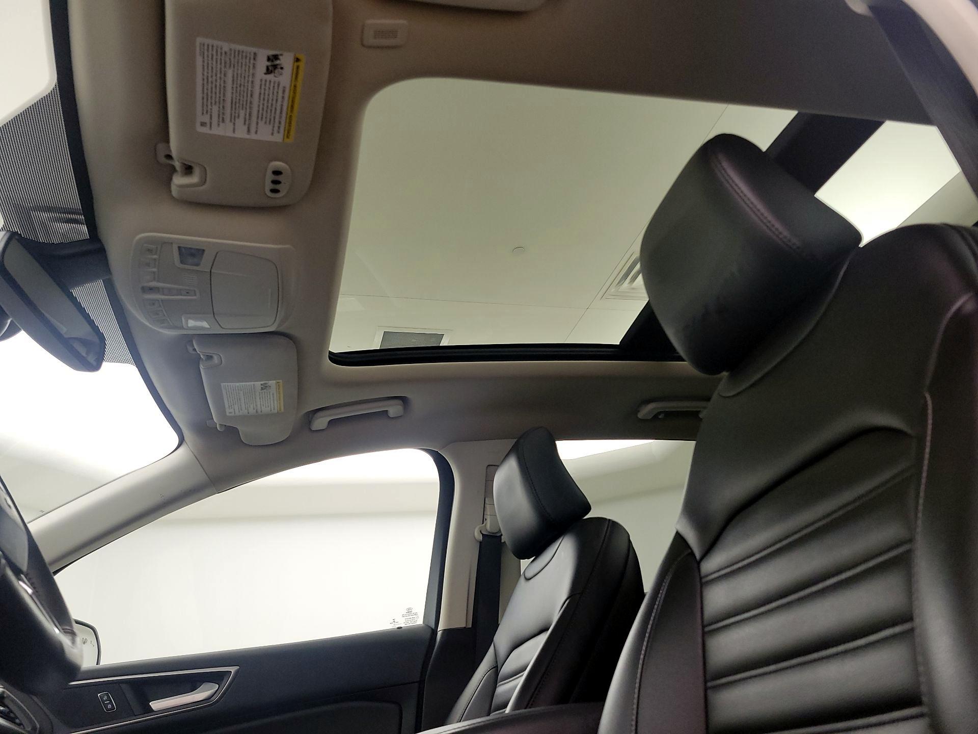 Thumbnail: 2022 Ford Edge - 20