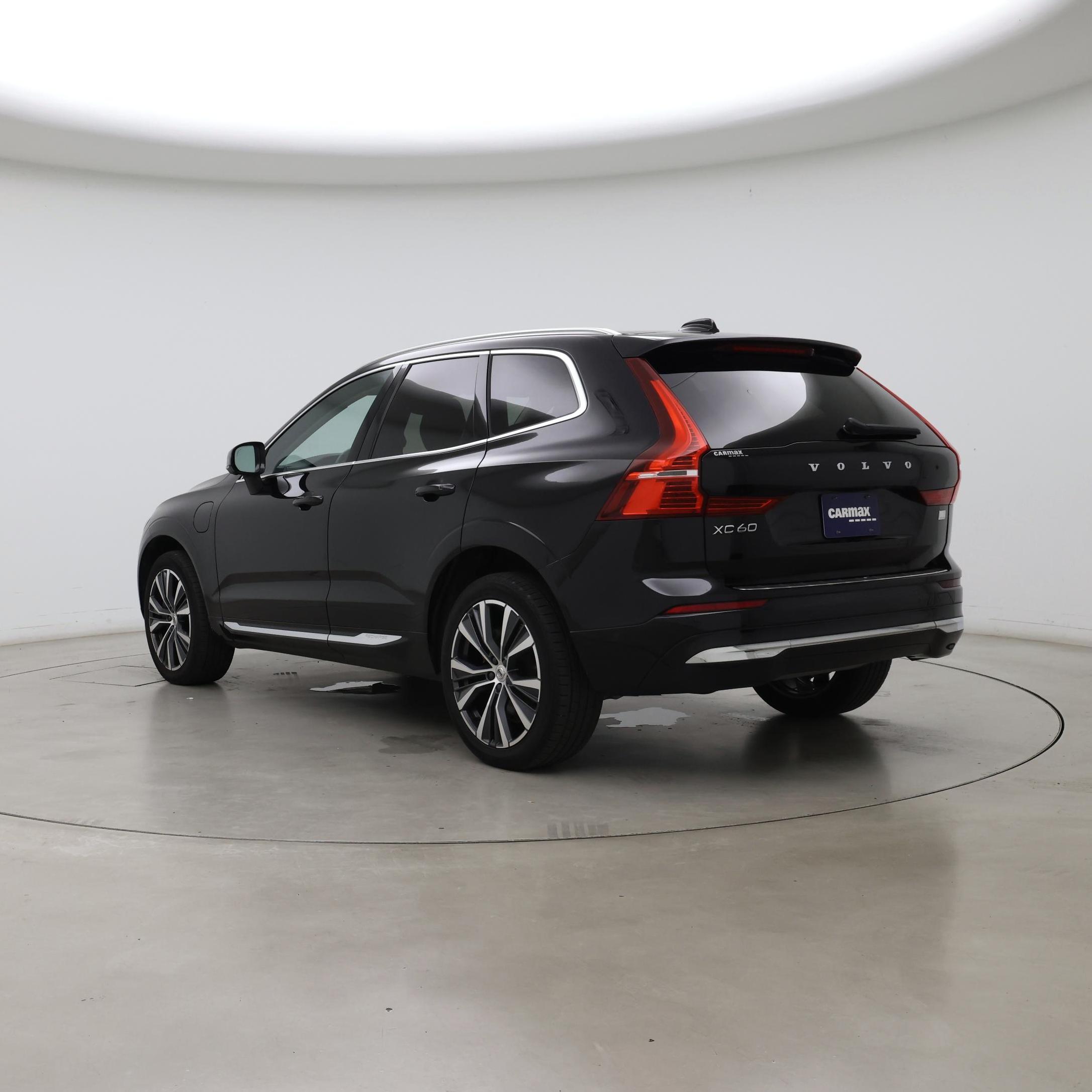 Thumbnail: 2022 Volvo XC60 - 2