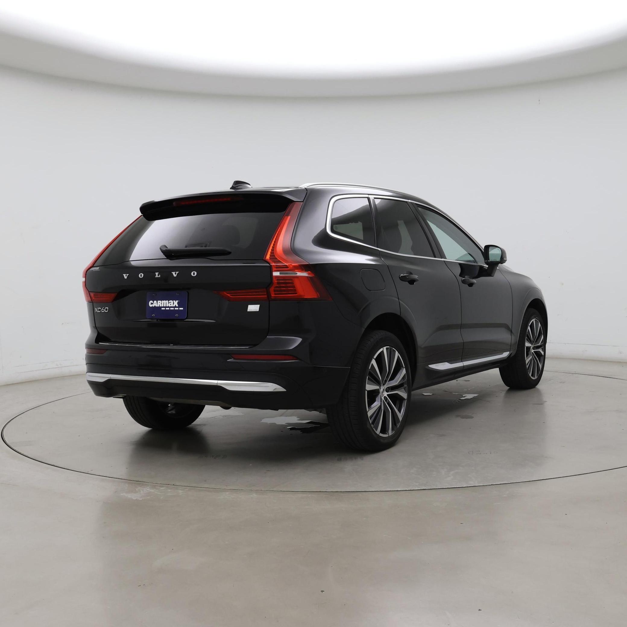 Thumbnail: 2022 Volvo XC60 - 8