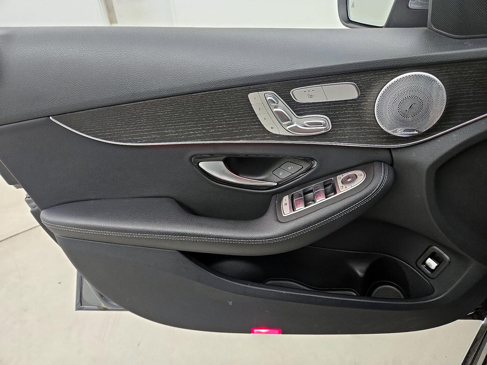 Thumbnail: 2021 Mercedes-Benz C-Class - 12