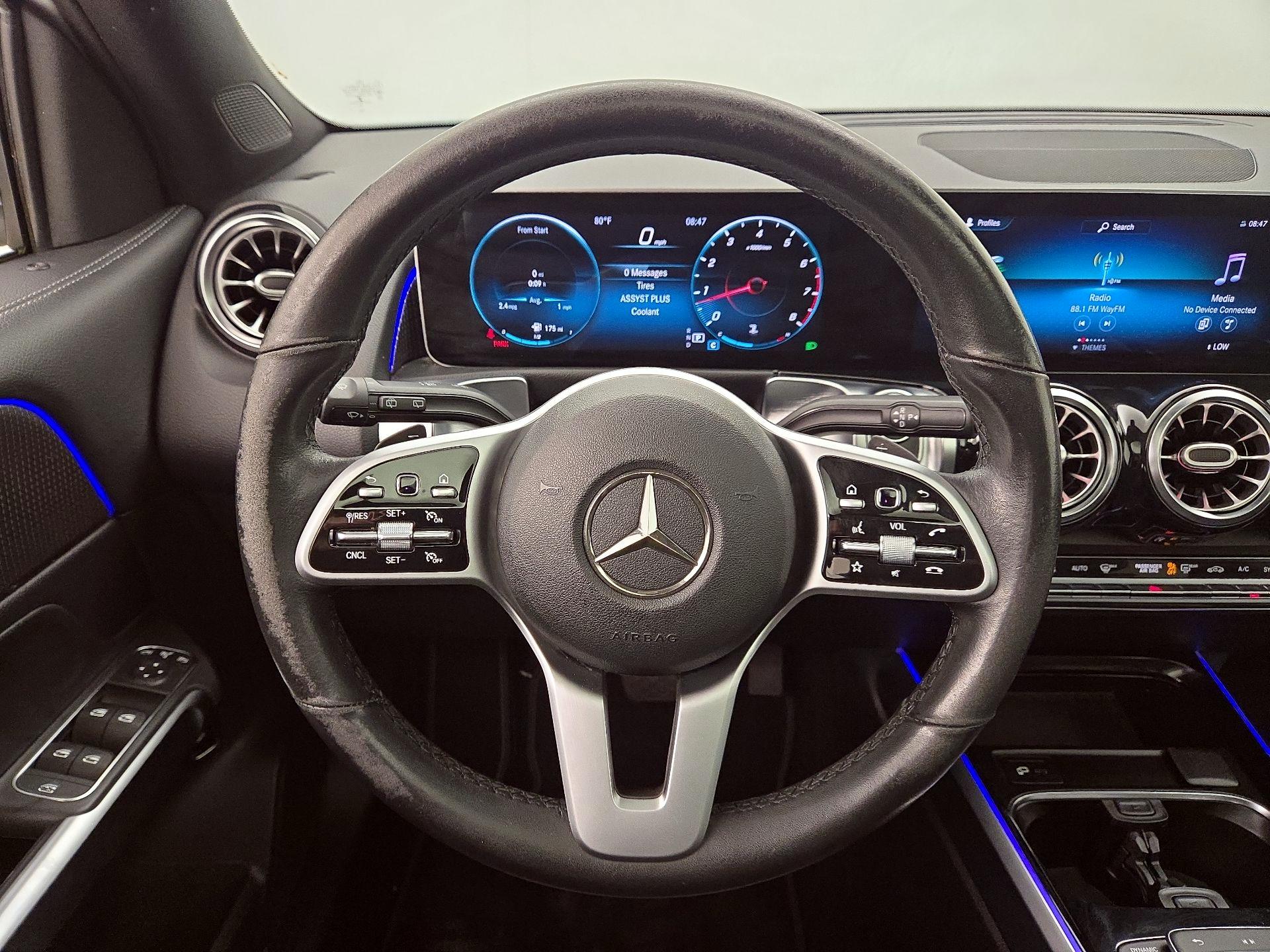 Thumbnail: 2021 Mercedes-Benz GLB - 10