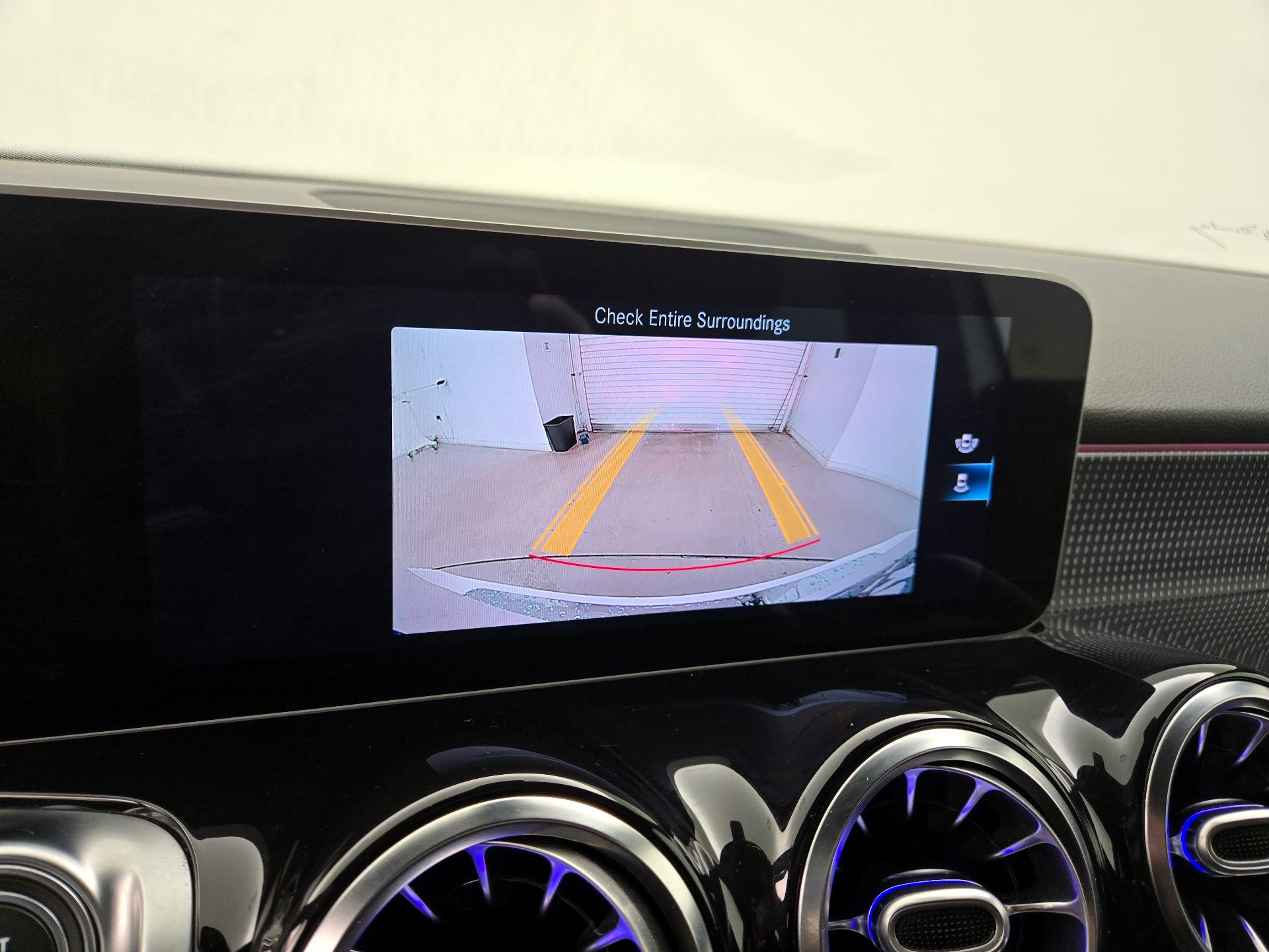 Thumbnail: 2021 Mercedes-Benz GLB - 14