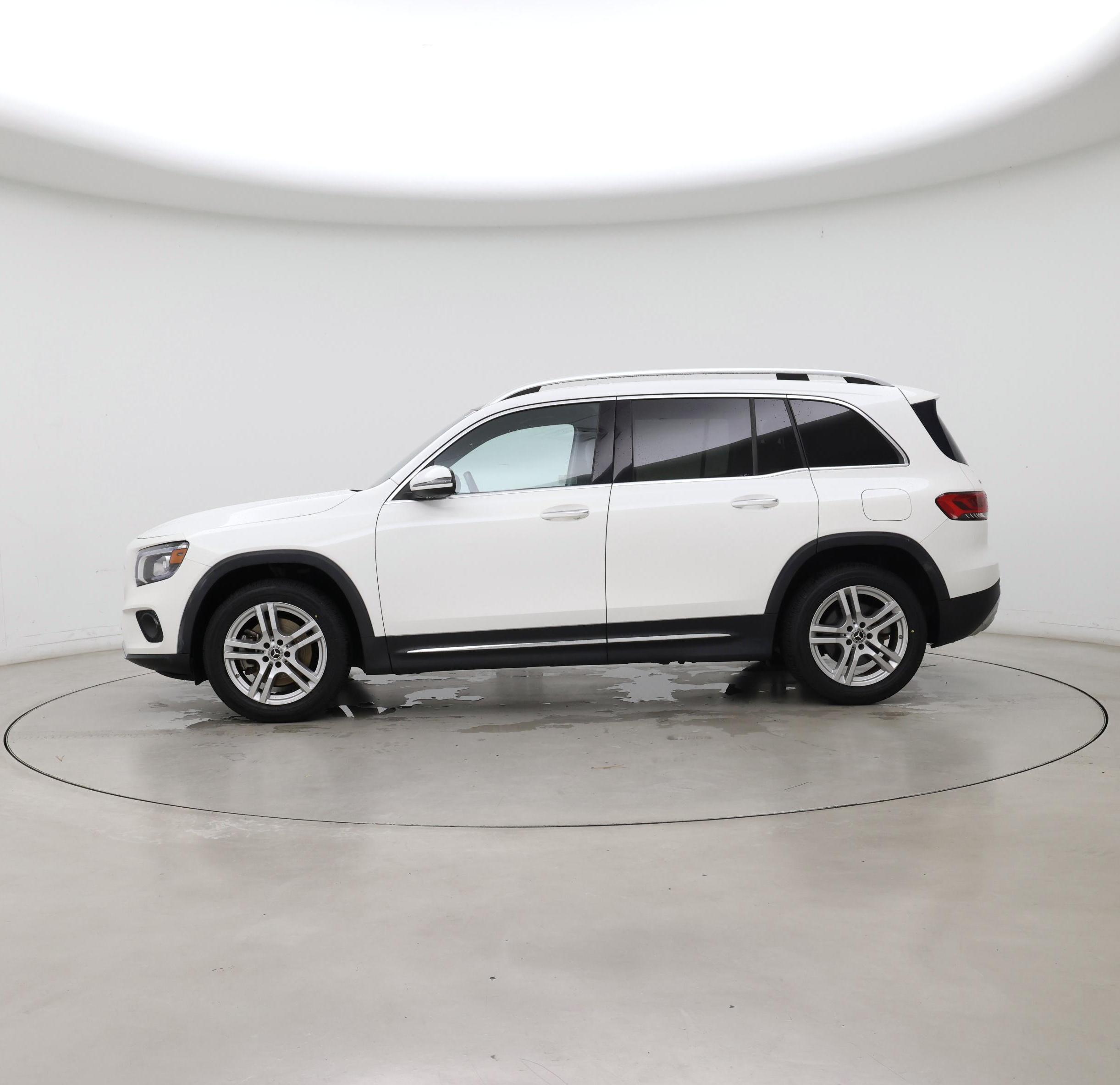 Thumbnail: 2021 Mercedes-Benz GLB - 3