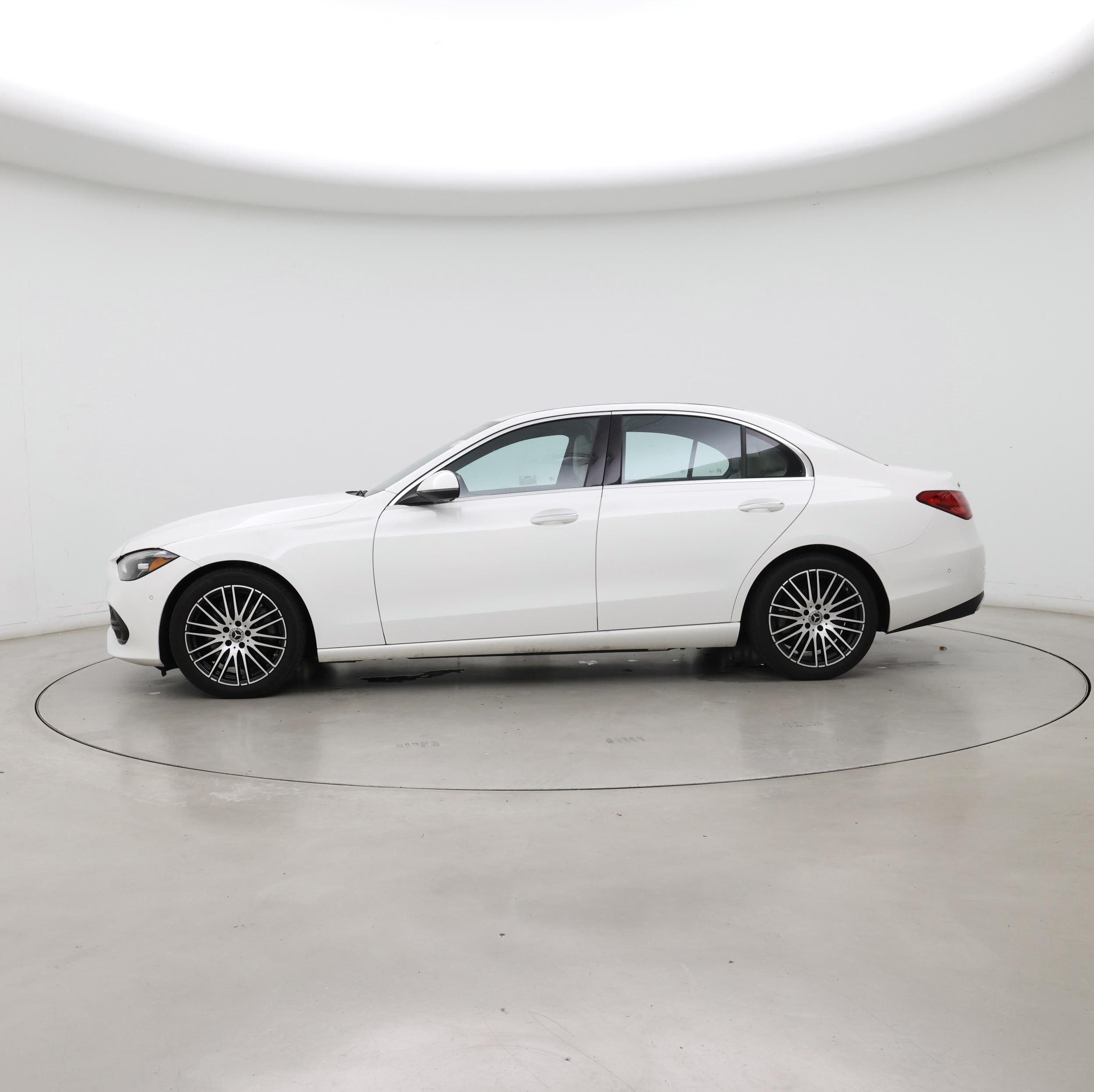Thumbnail: 2024 Mercedes-Benz C-Class - 3