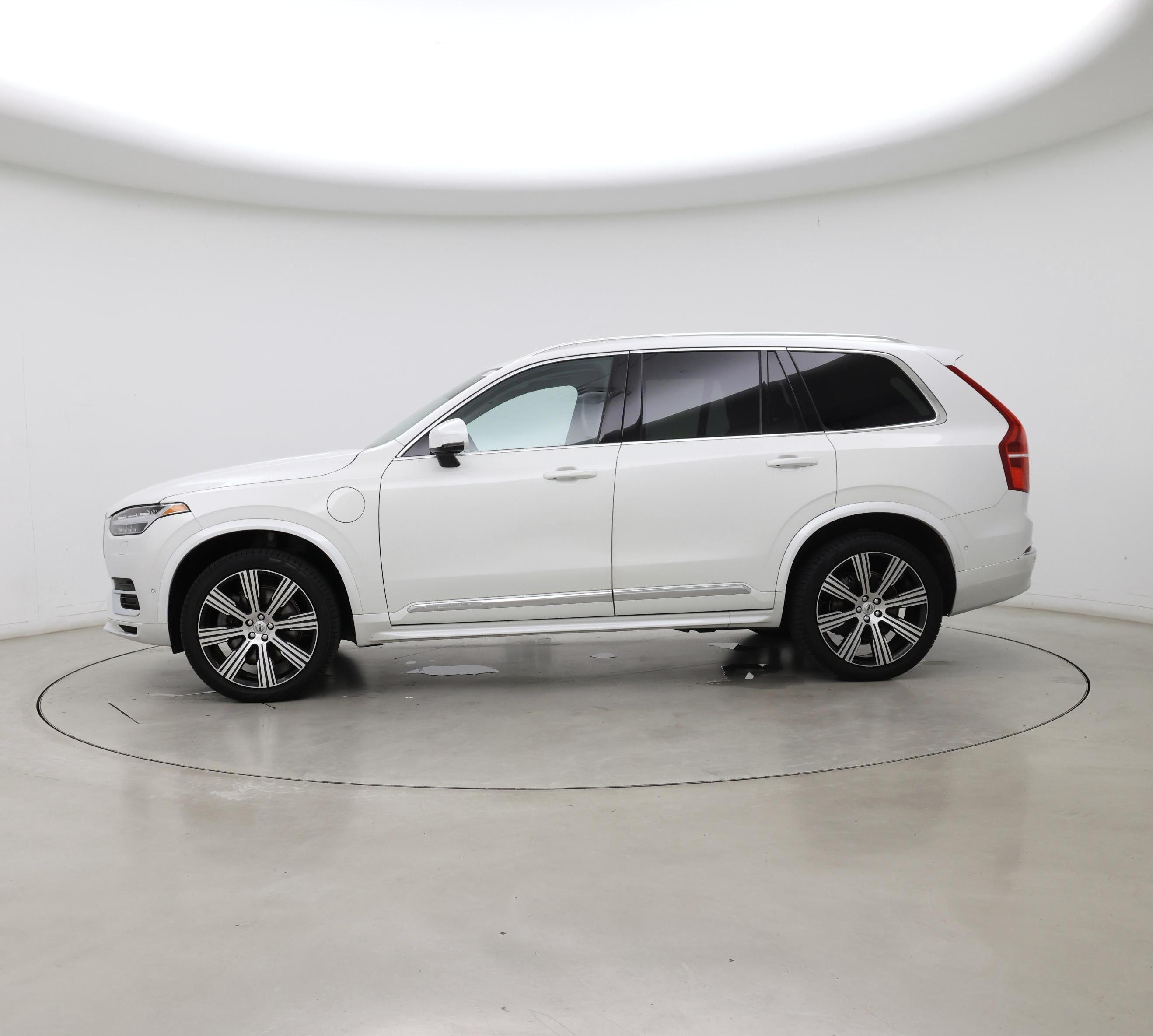 Thumbnail: 2023 Volvo XC90 - 3