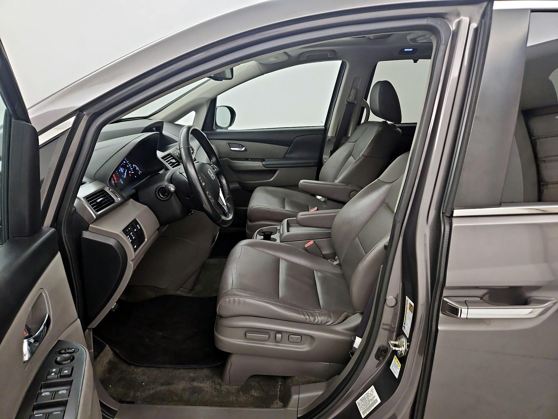 Thumbnail: 2015 Honda Odyssey - 11