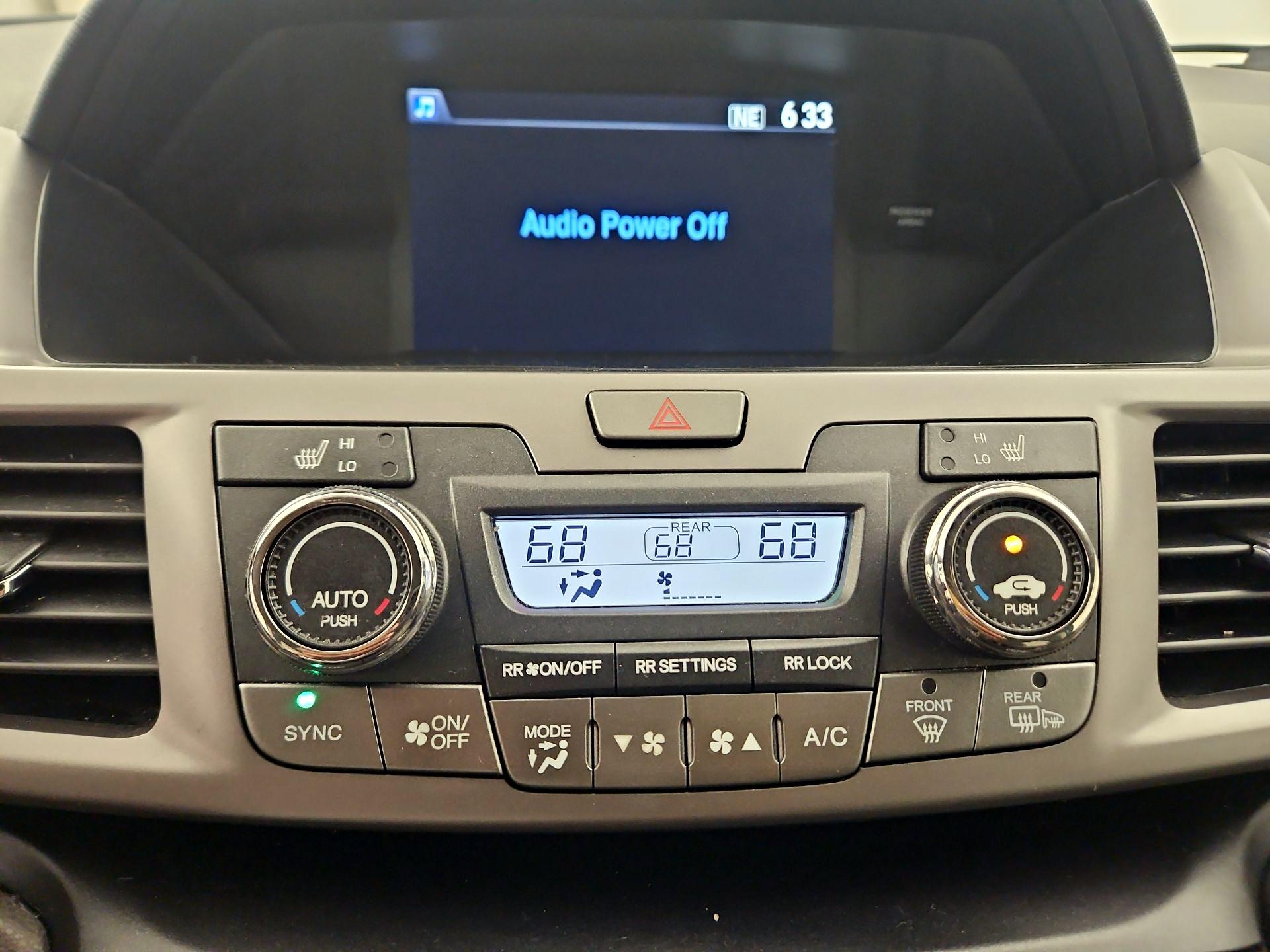 Thumbnail: 2015 Honda Odyssey - 16
