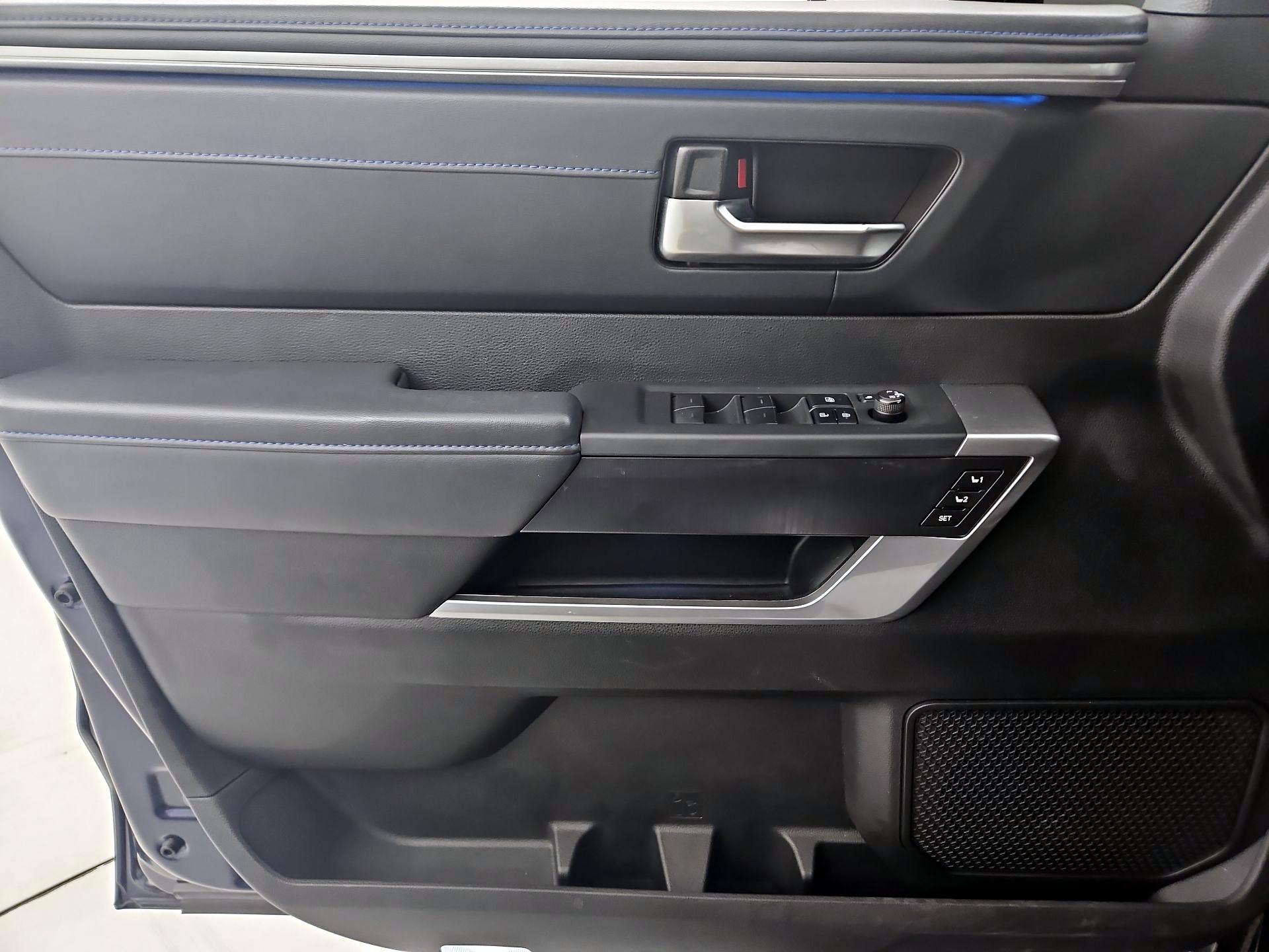 Thumbnail: 2022 Toyota Tundra - 12