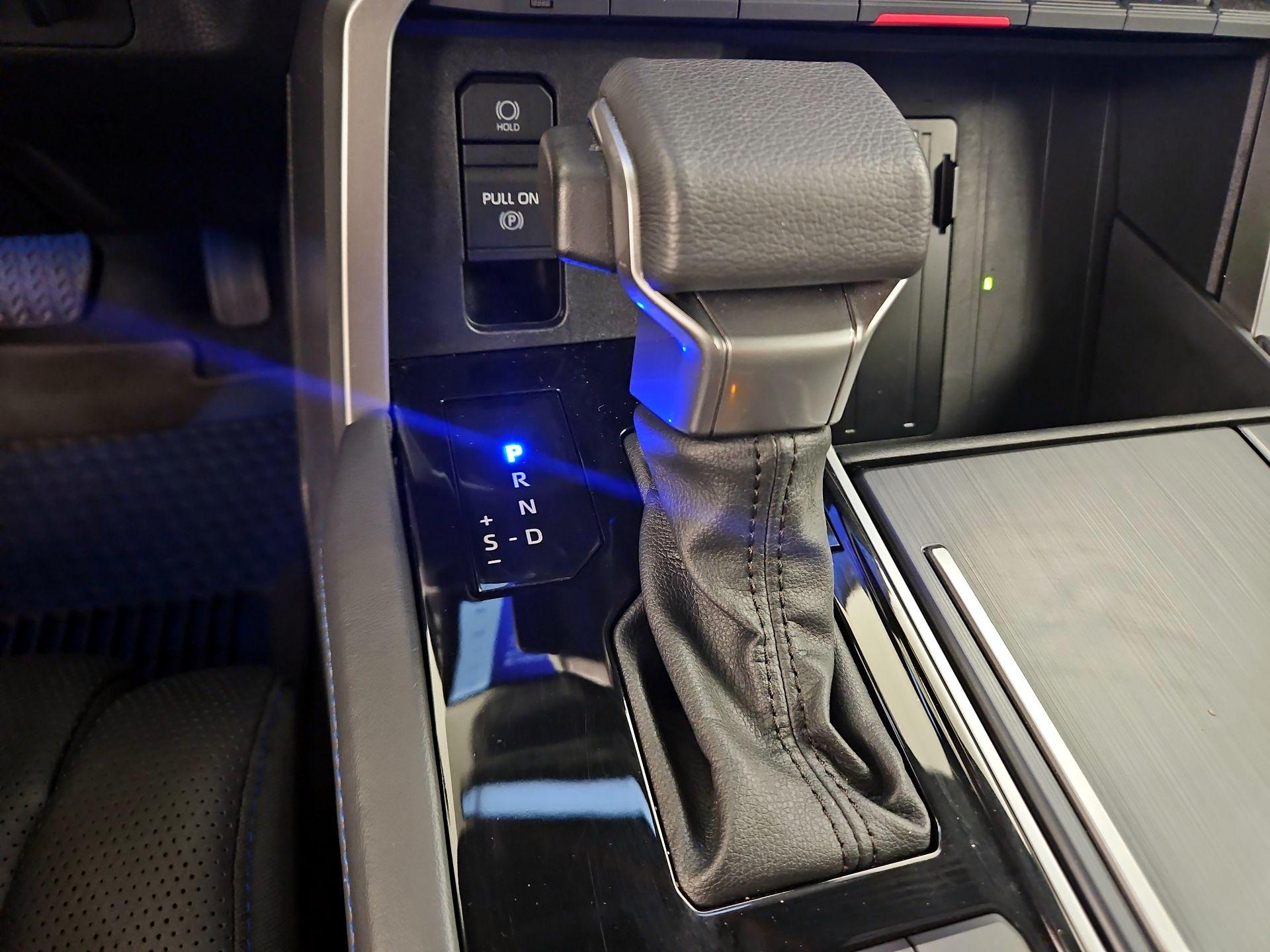 Thumbnail: 2022 Toyota Tundra - 17
