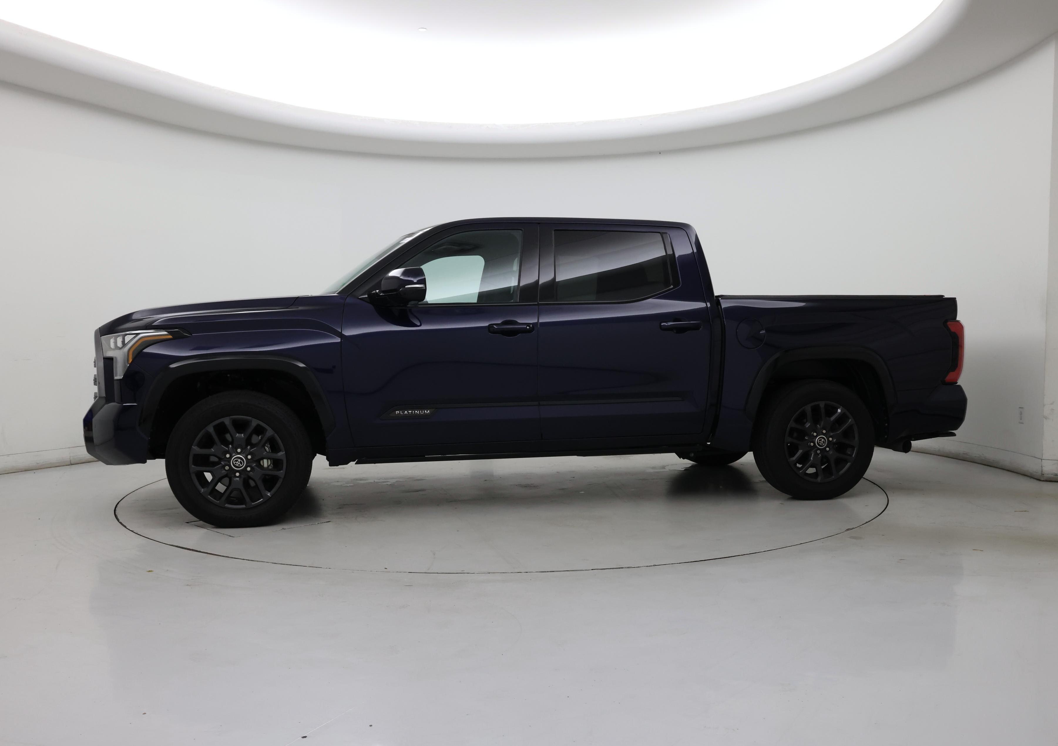 Thumbnail: 2022 Toyota Tundra - 3