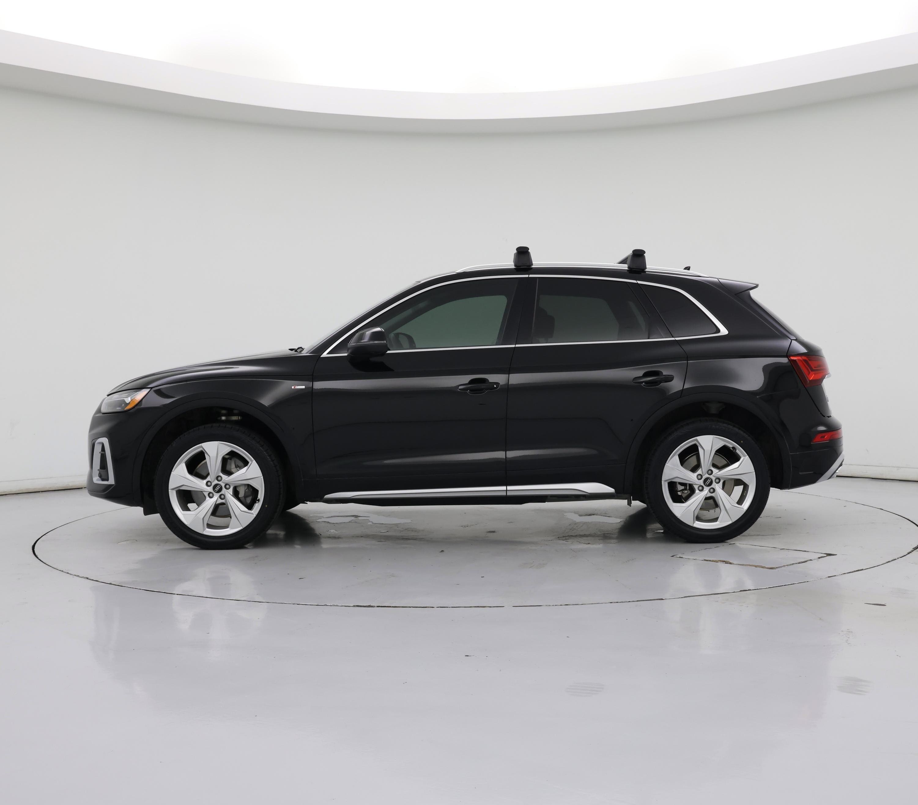 Thumbnail: 2022 Audi Q5 - 3