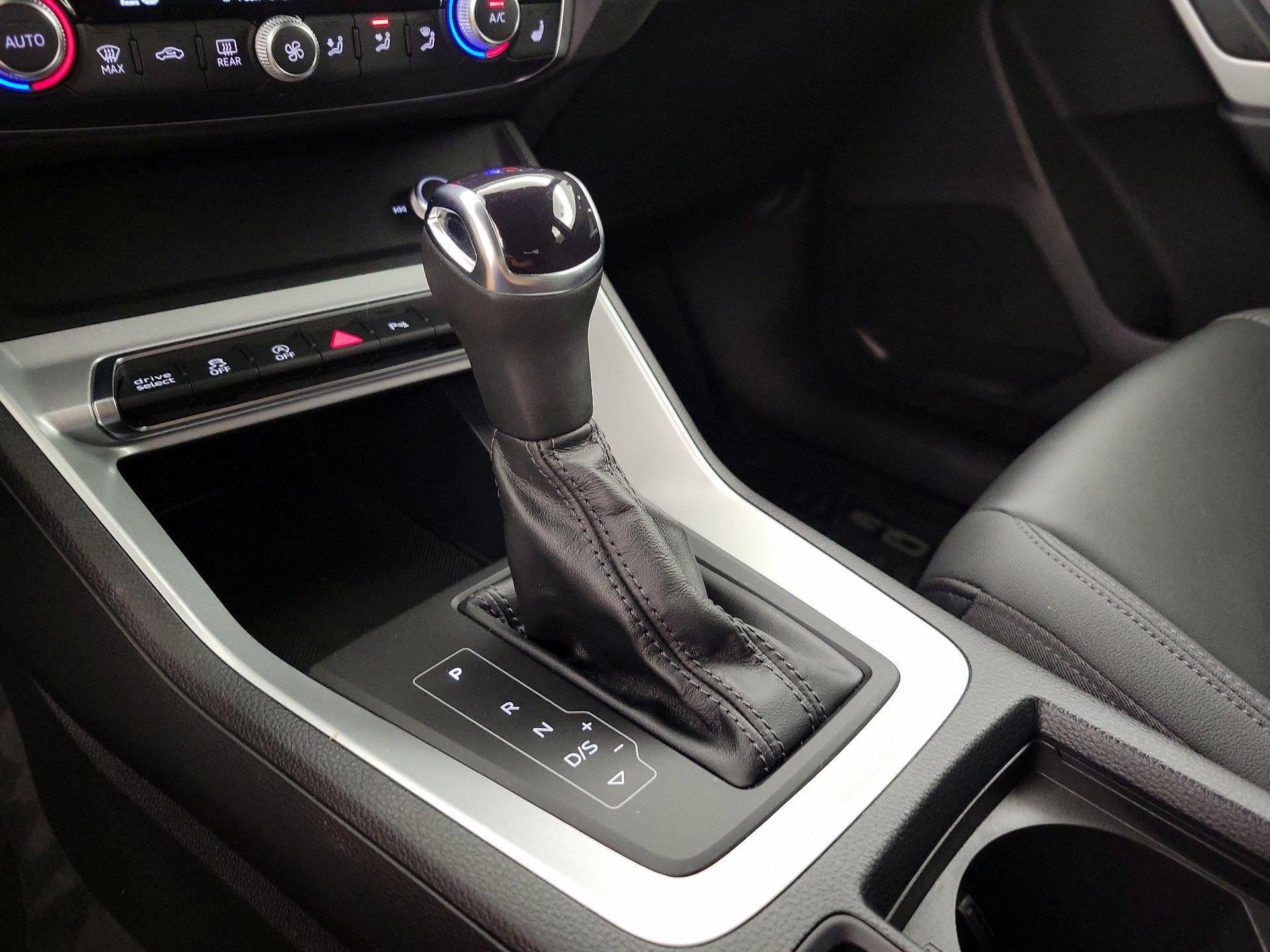 Thumbnail: 2022 Audi Q3 - 17