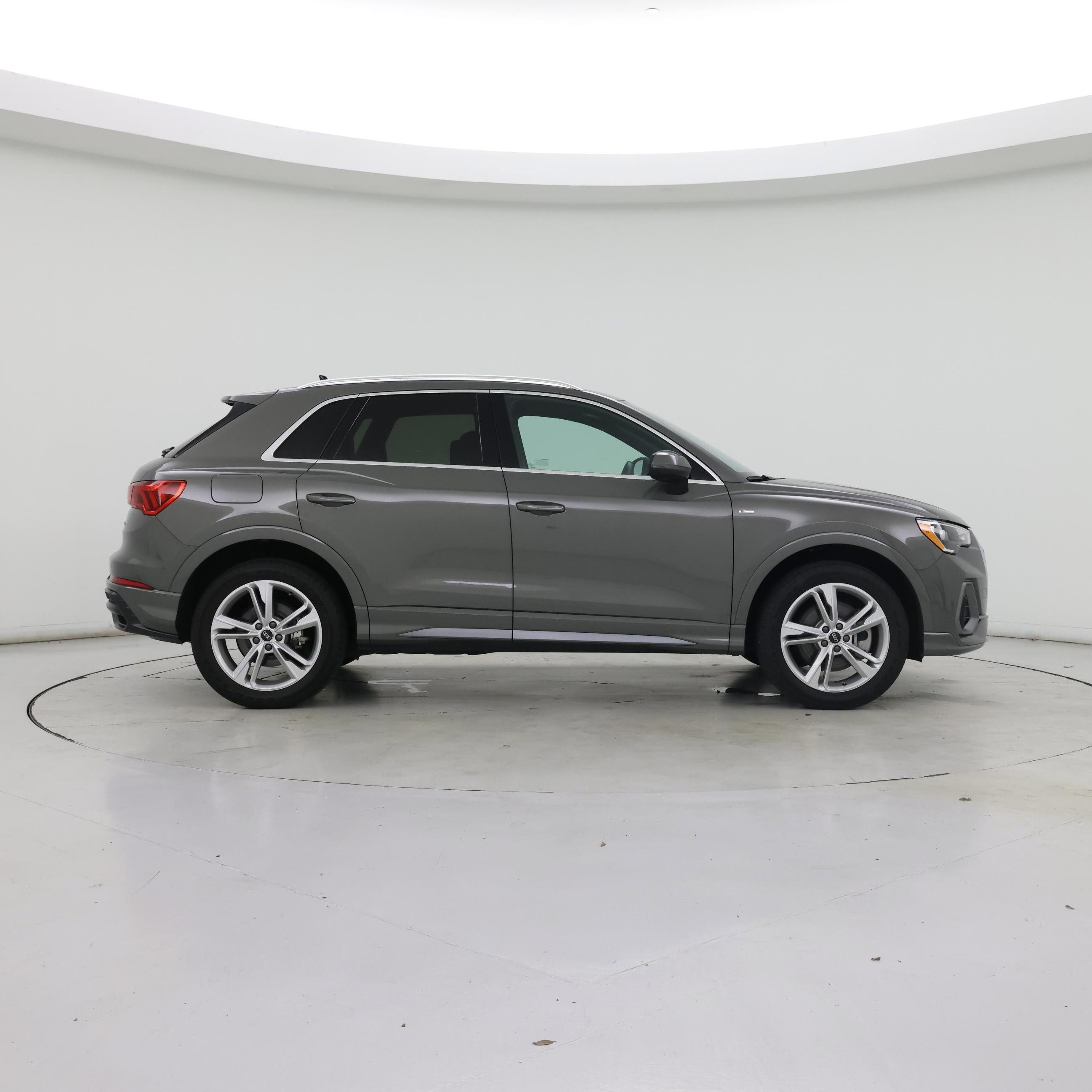 Thumbnail: 2022 Audi Q3 - 7