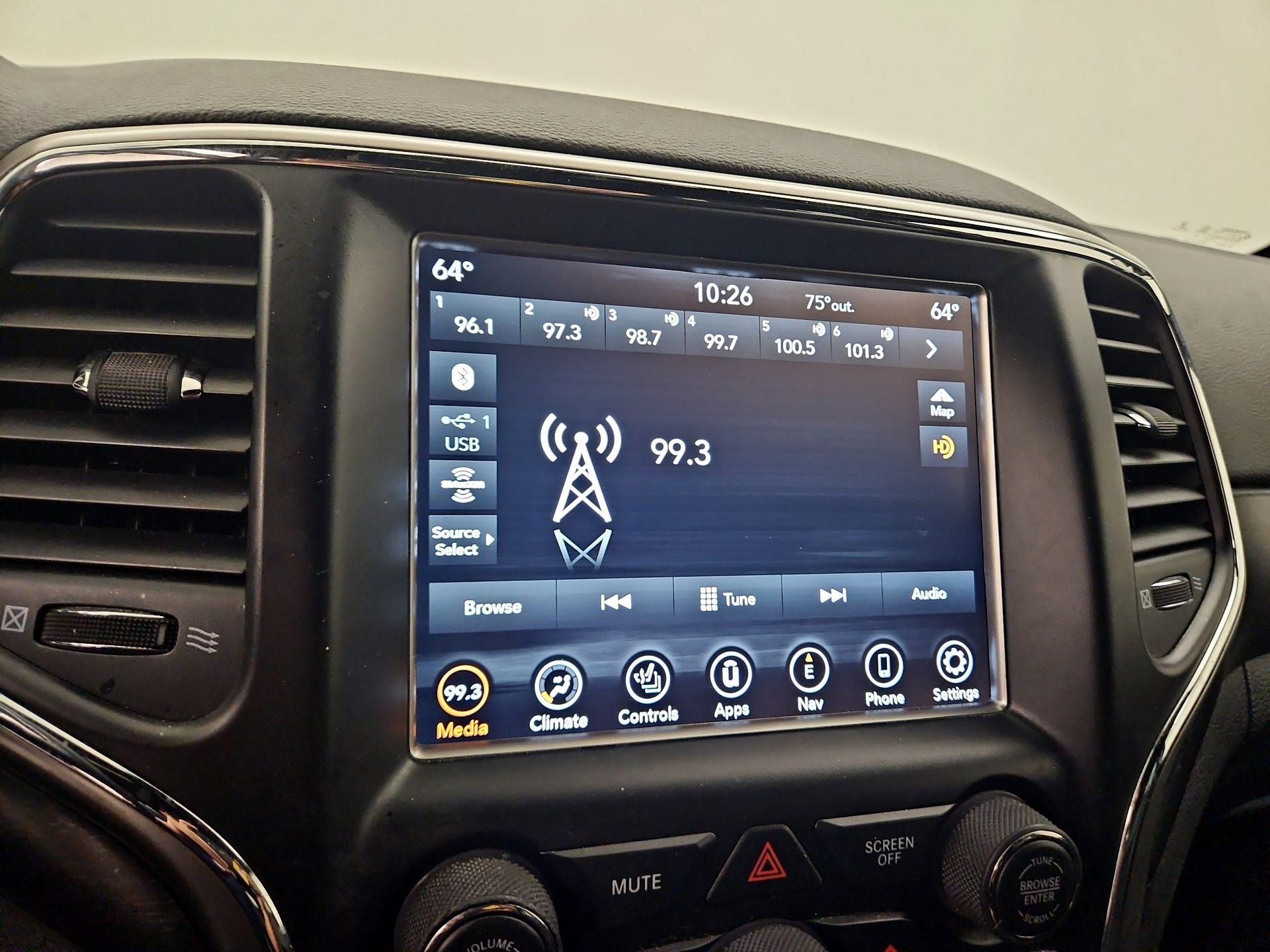 Thumbnail: 2018 Jeep Grand Cherokee - 16