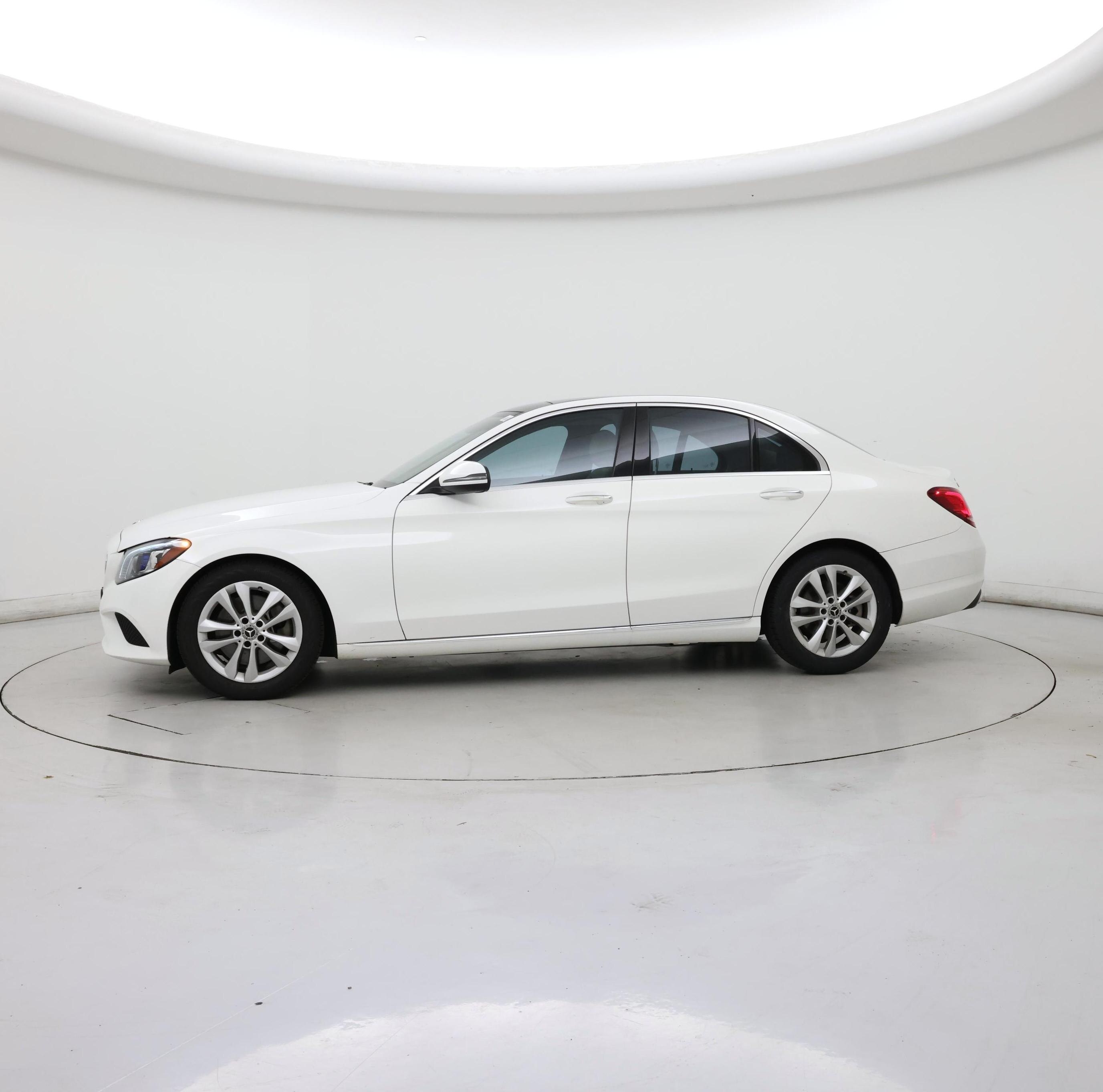 Thumbnail: 2021 Mercedes-Benz C-Class - 3
